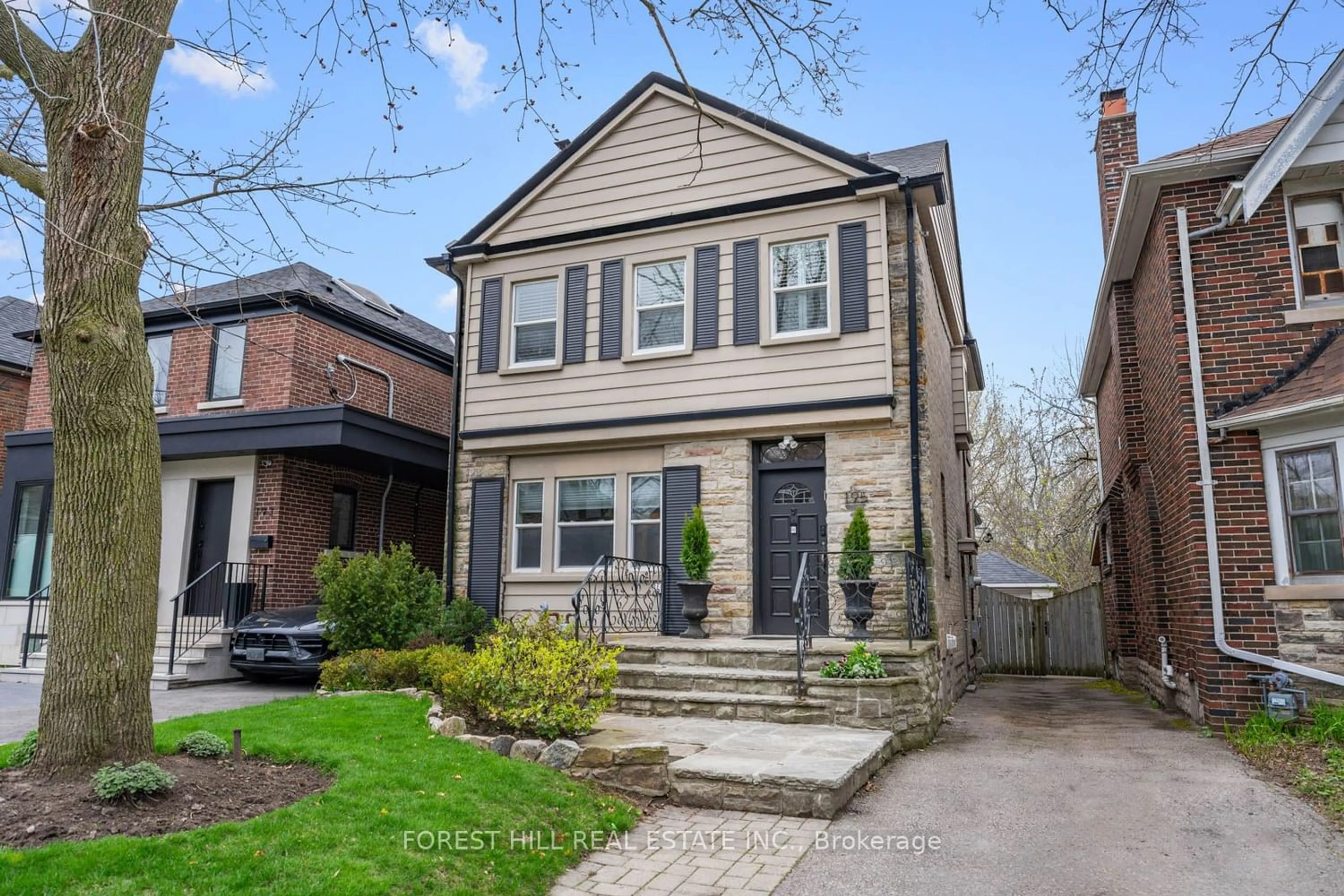 Frontside or backside of a home for 195 Strathearn Rd, Toronto Ontario M6C 1S3