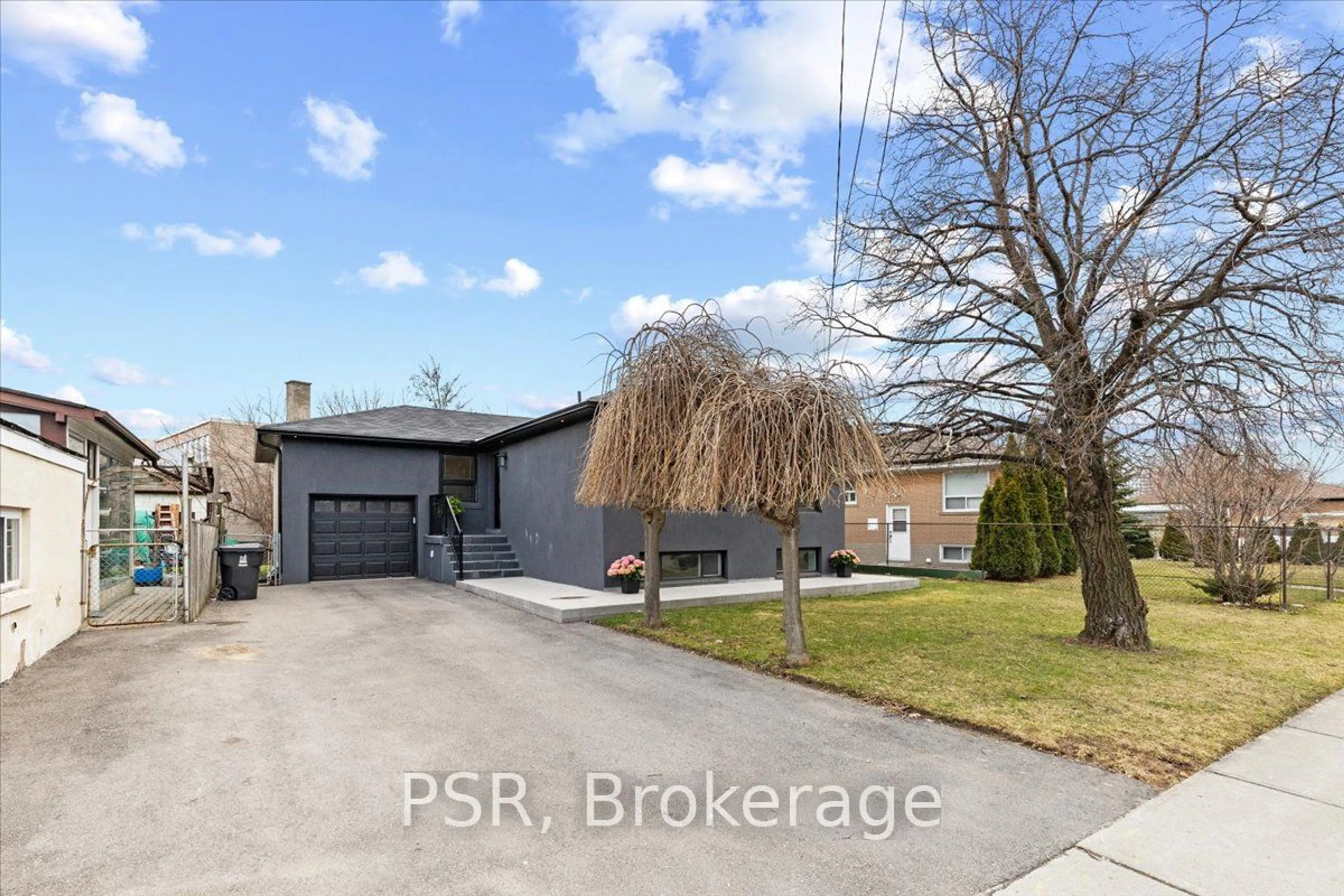 Frontside or backside of a home for 289 Waterloo Ave, Toronto Ontario M3H 3Z8