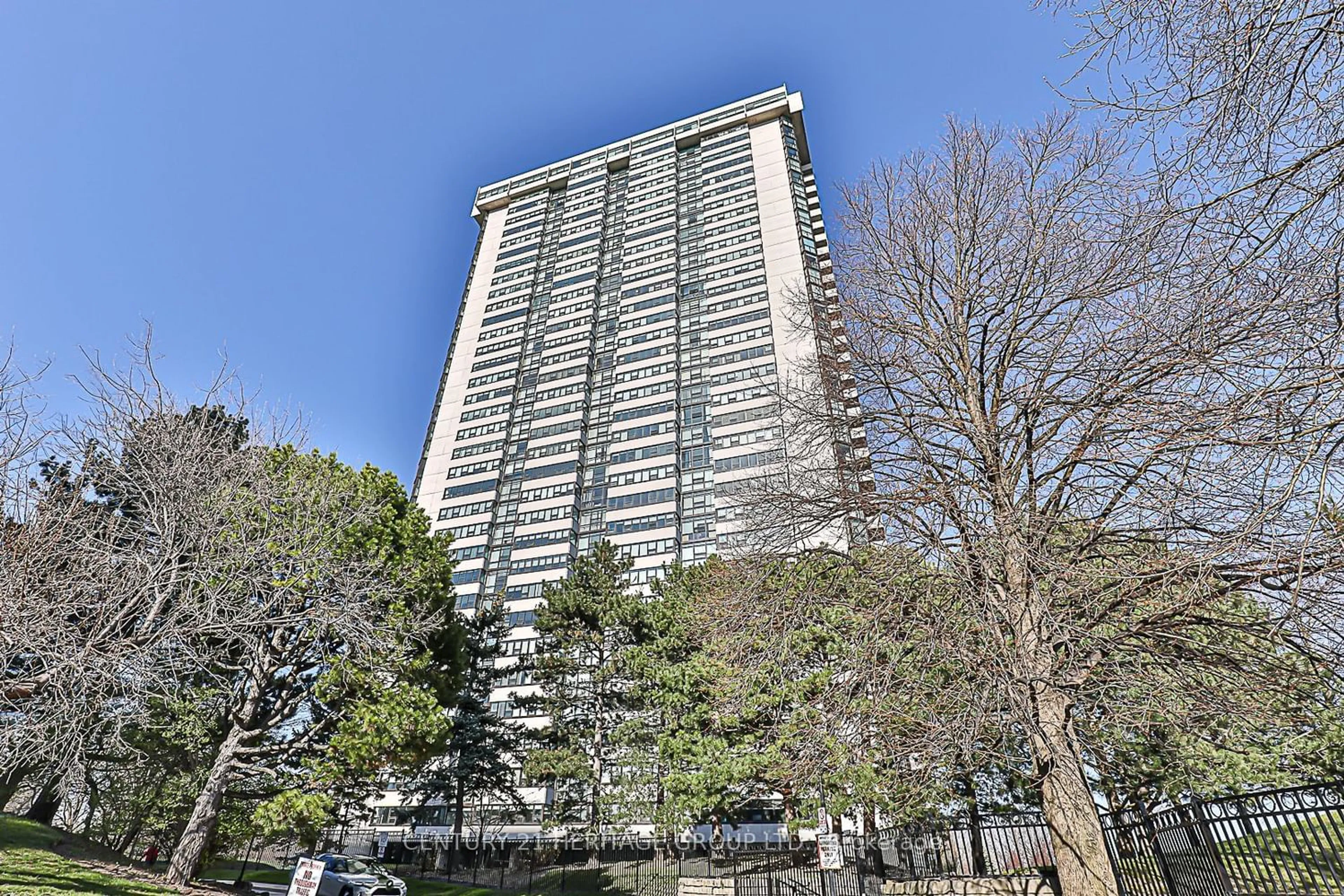 A pic from exterior of the house or condo for 3303 Don Mills Rd #2808, Toronto Ontario M2J 4T6