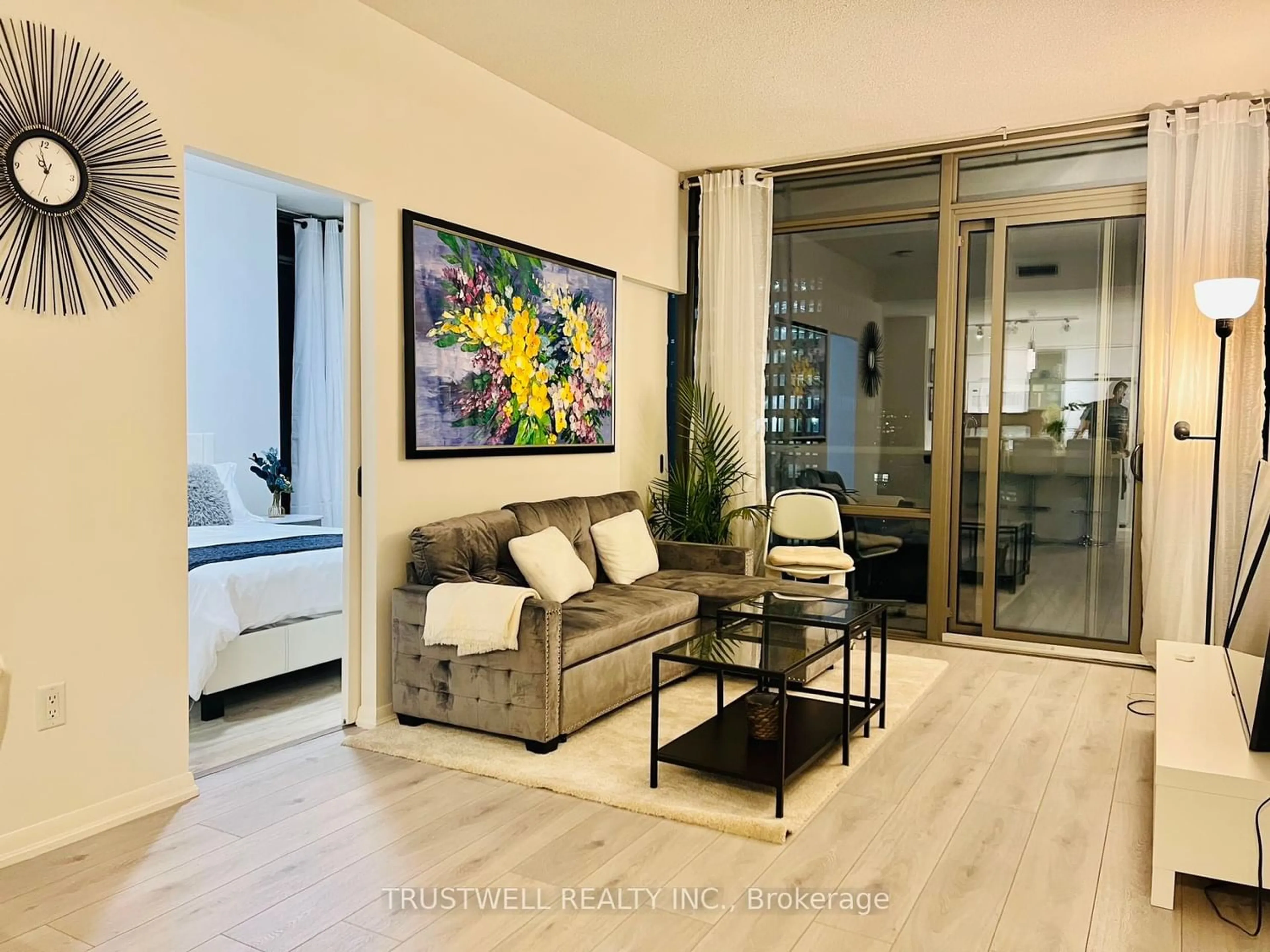 Living room for 38 Grenville St #2601, Toronto Ontario M4Y 1A5