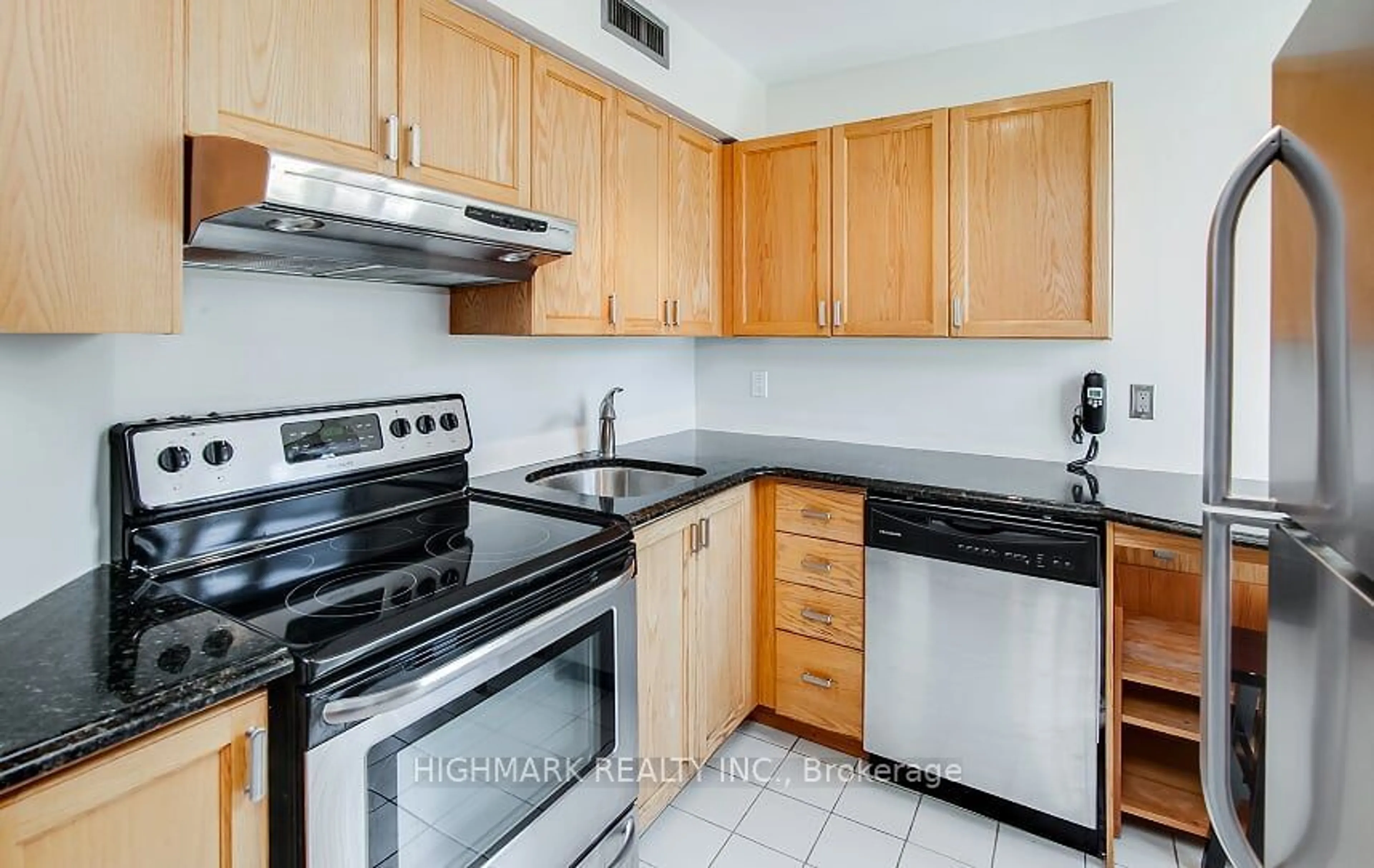 Standard kitchen for 55 Centre Ave #703, Toronto Ontario M5G 2H5