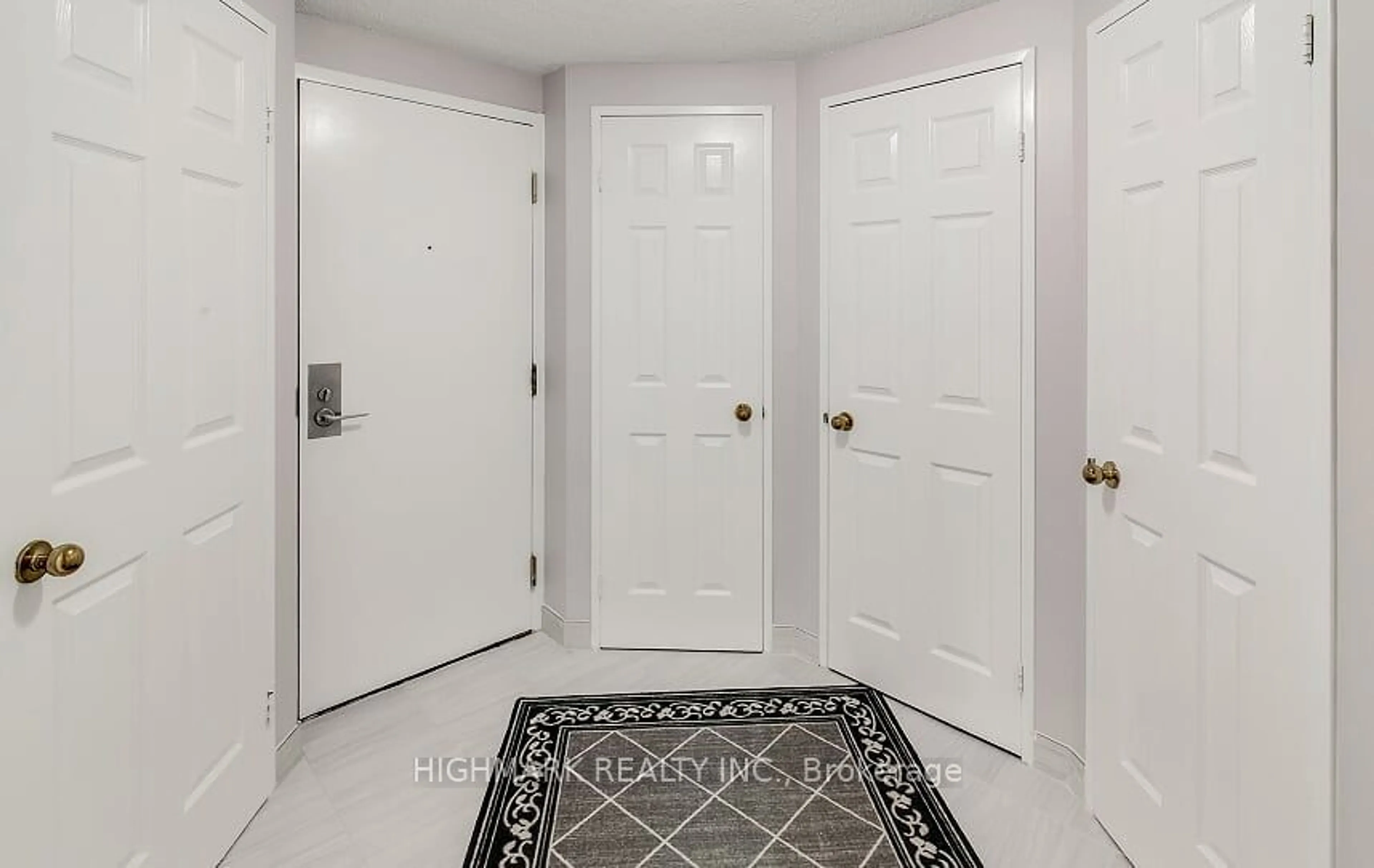Indoor entryway for 55 Centre Ave #703, Toronto Ontario M5G 2H5