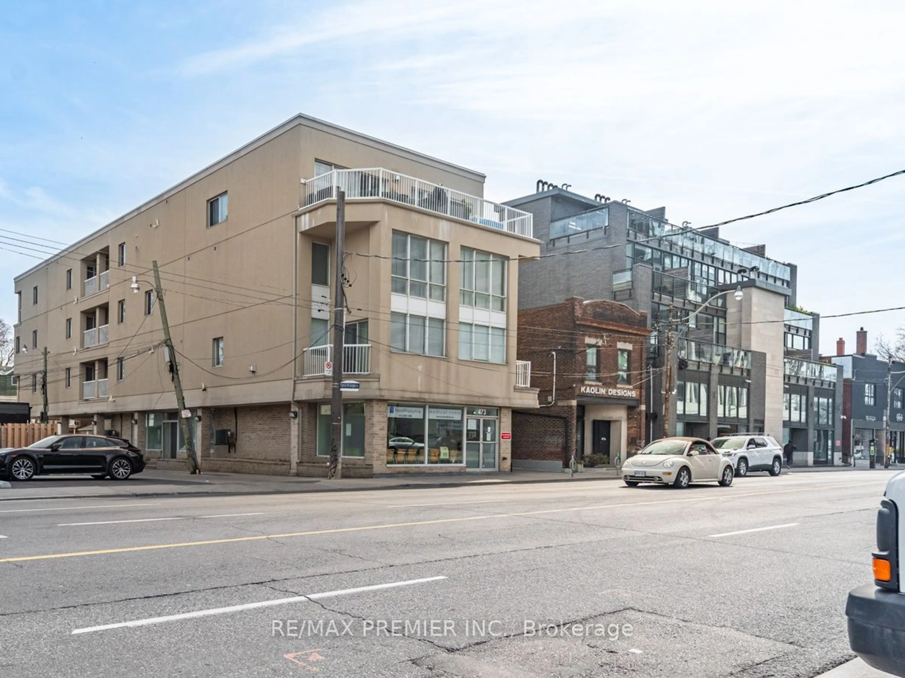 Street view for 473 Dupont St #2, Toronto Ontario M6G 1Y6