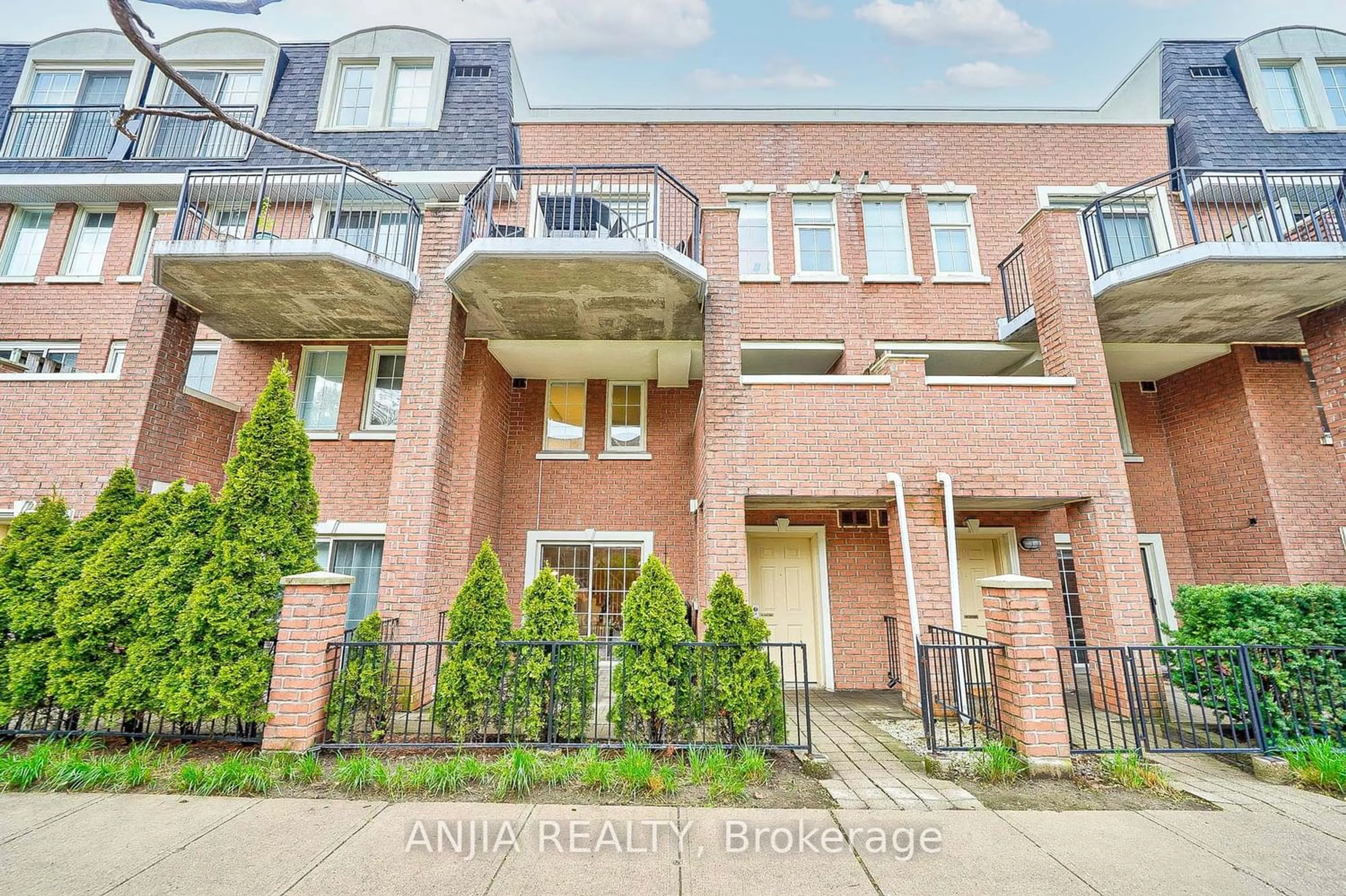 A pic from exterior of the house or condo for 39 Shank St #119, Toronto Ontario M6J 3X3
