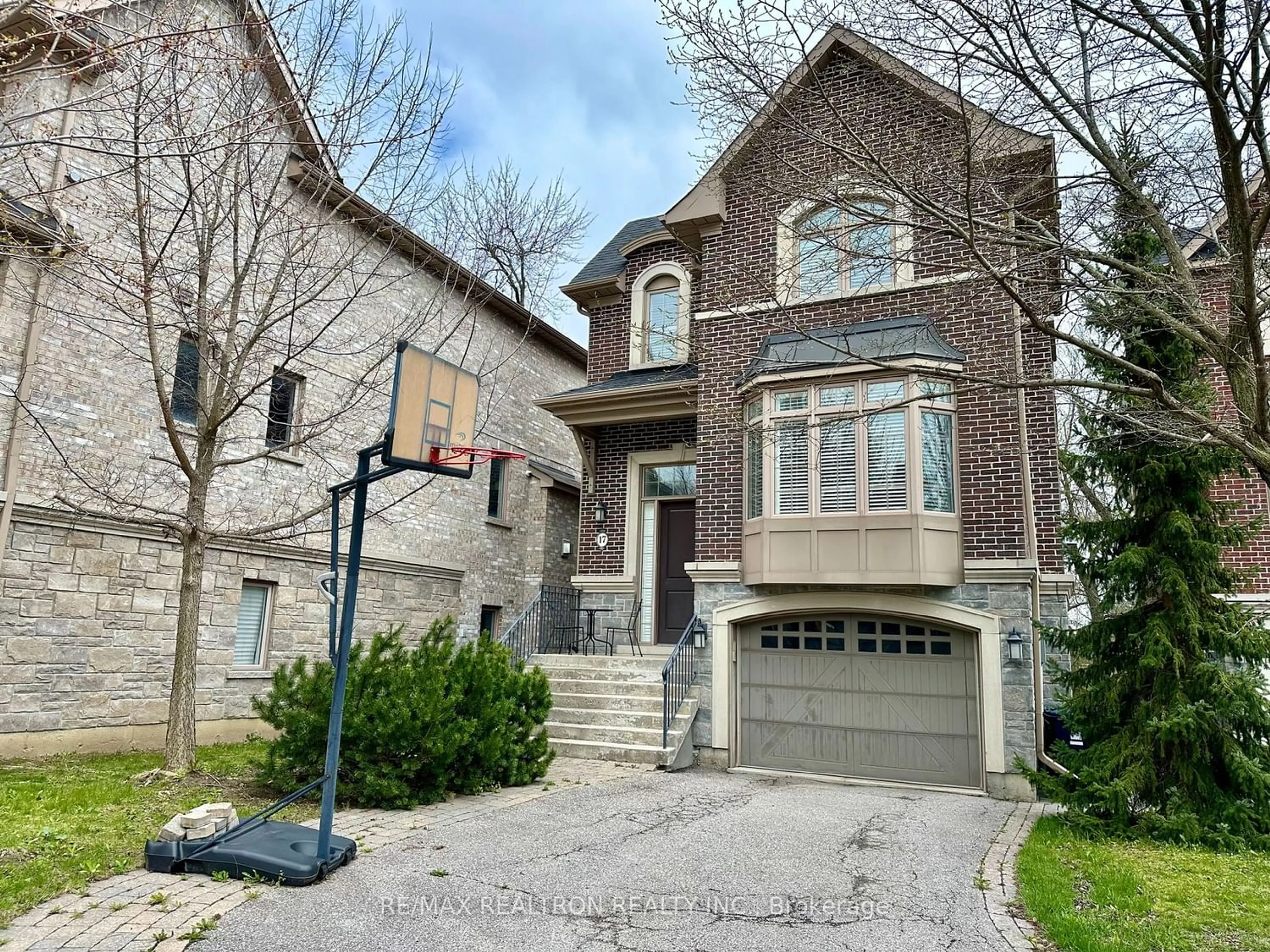 Home with brick exterior material for 17 Leona Dr, Toronto Ontario M2N 4V3