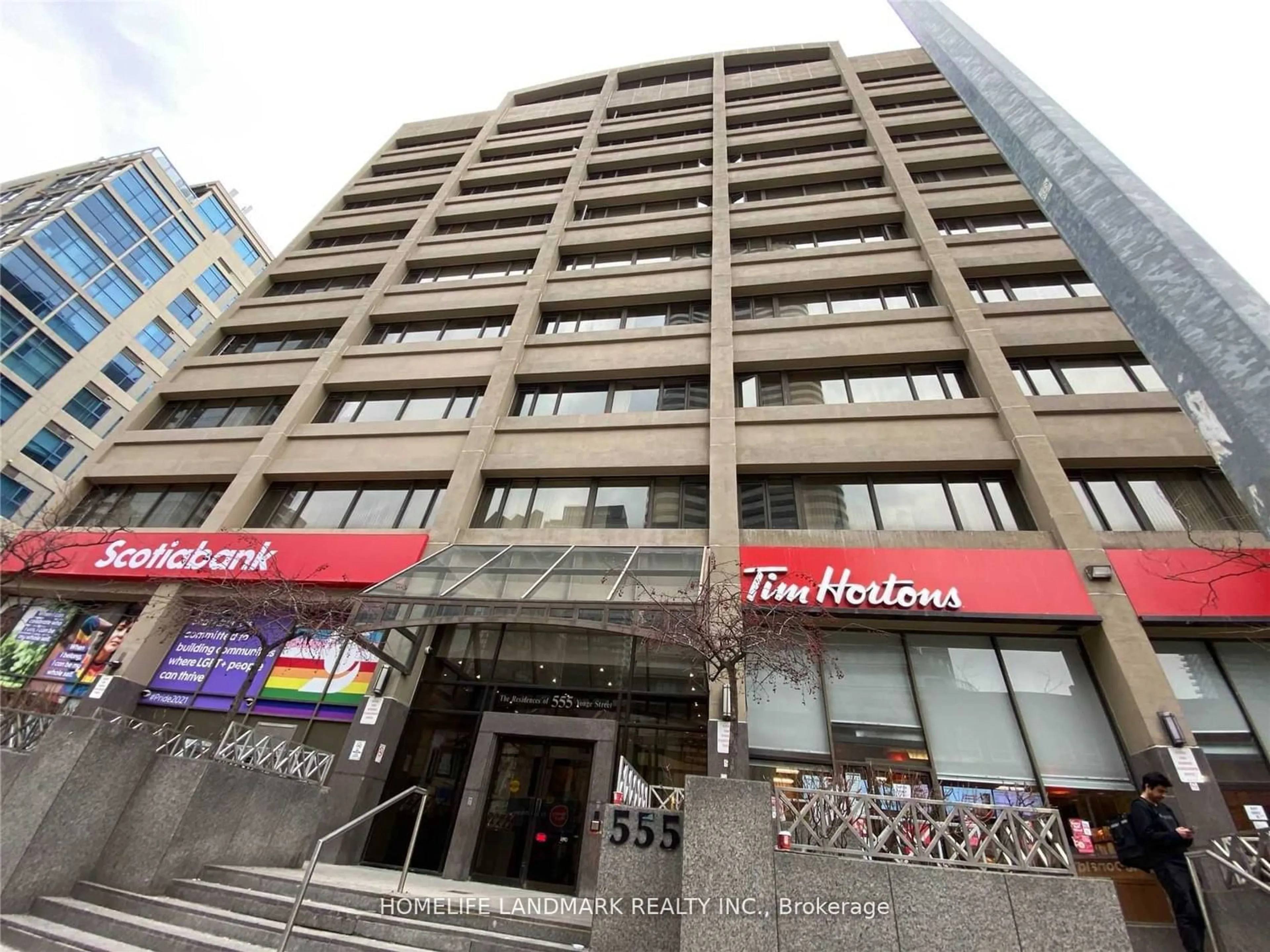 Indoor foyer for 555 Yonge St #407, Toronto Ontario M4Y 3A6