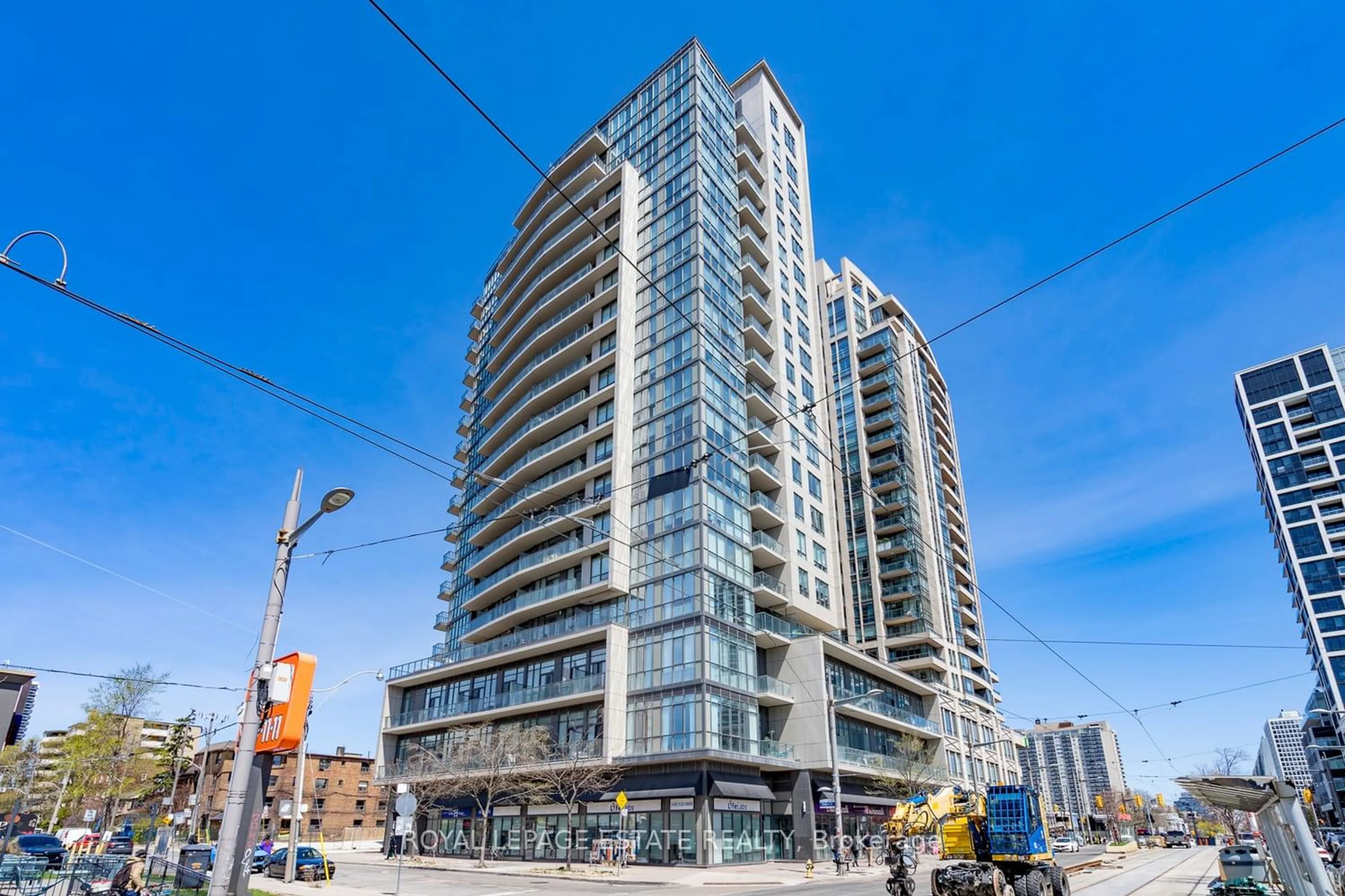 A pic from exterior of the house or condo for 530 St. Clair Ave #1506, Toronto Ontario M6C 0A2