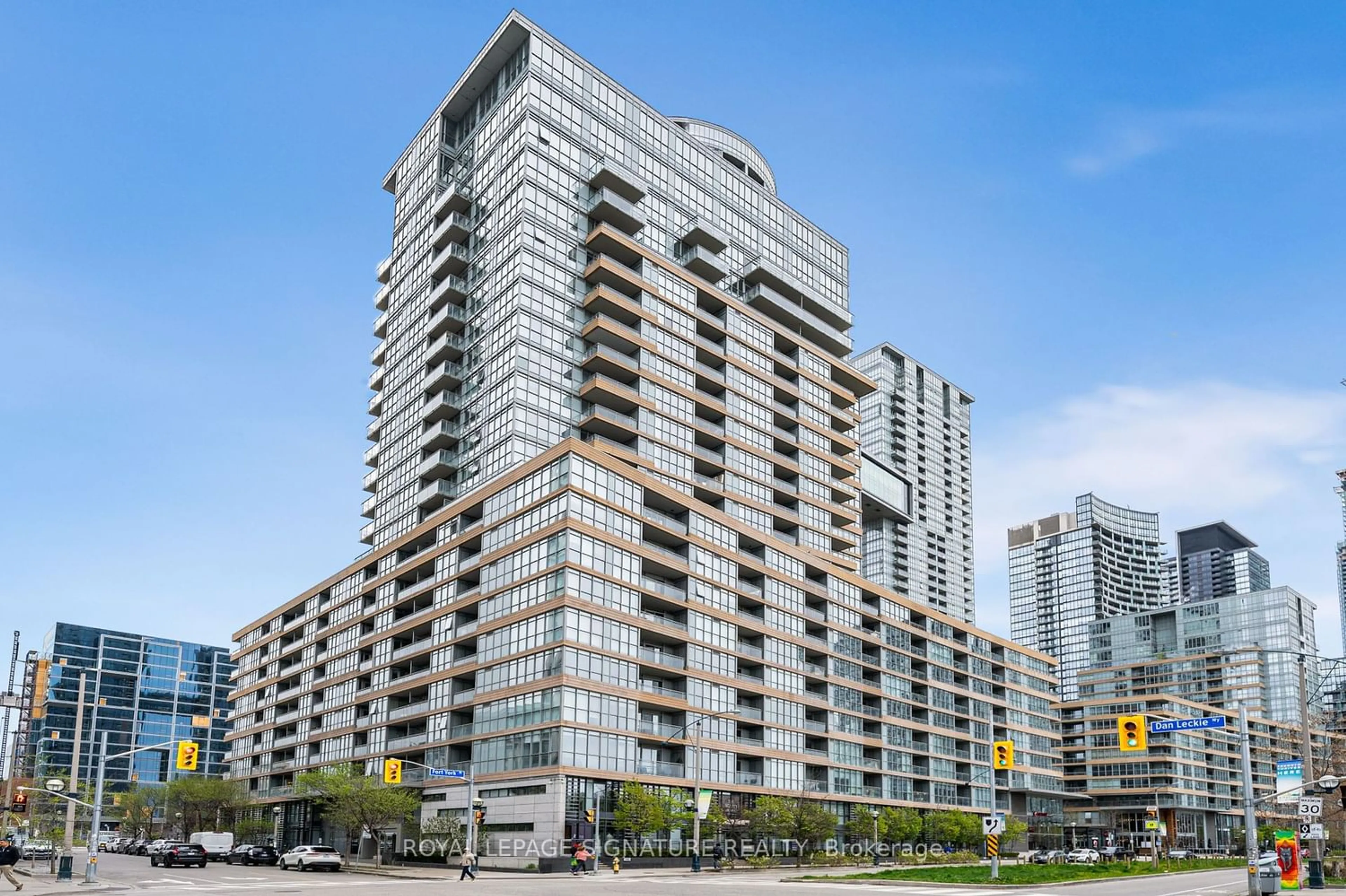 A pic from exterior of the house or condo for 151 Dan Leckie Way #602, Toronto Ontario M5V 4B2