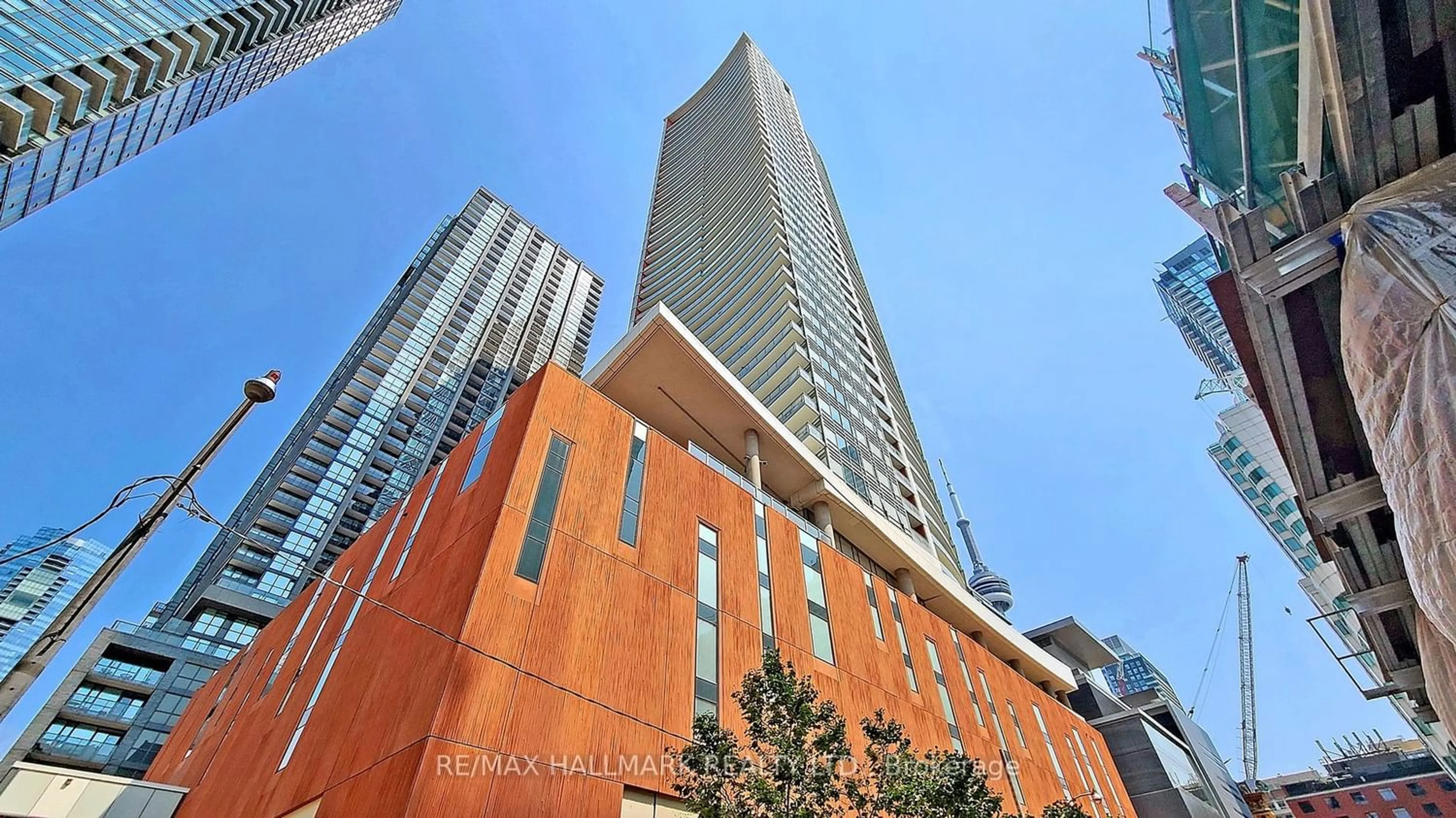 A pic from exterior of the house or condo for 21 Widmer St #1804, Toronto Ontario M5V 0B8