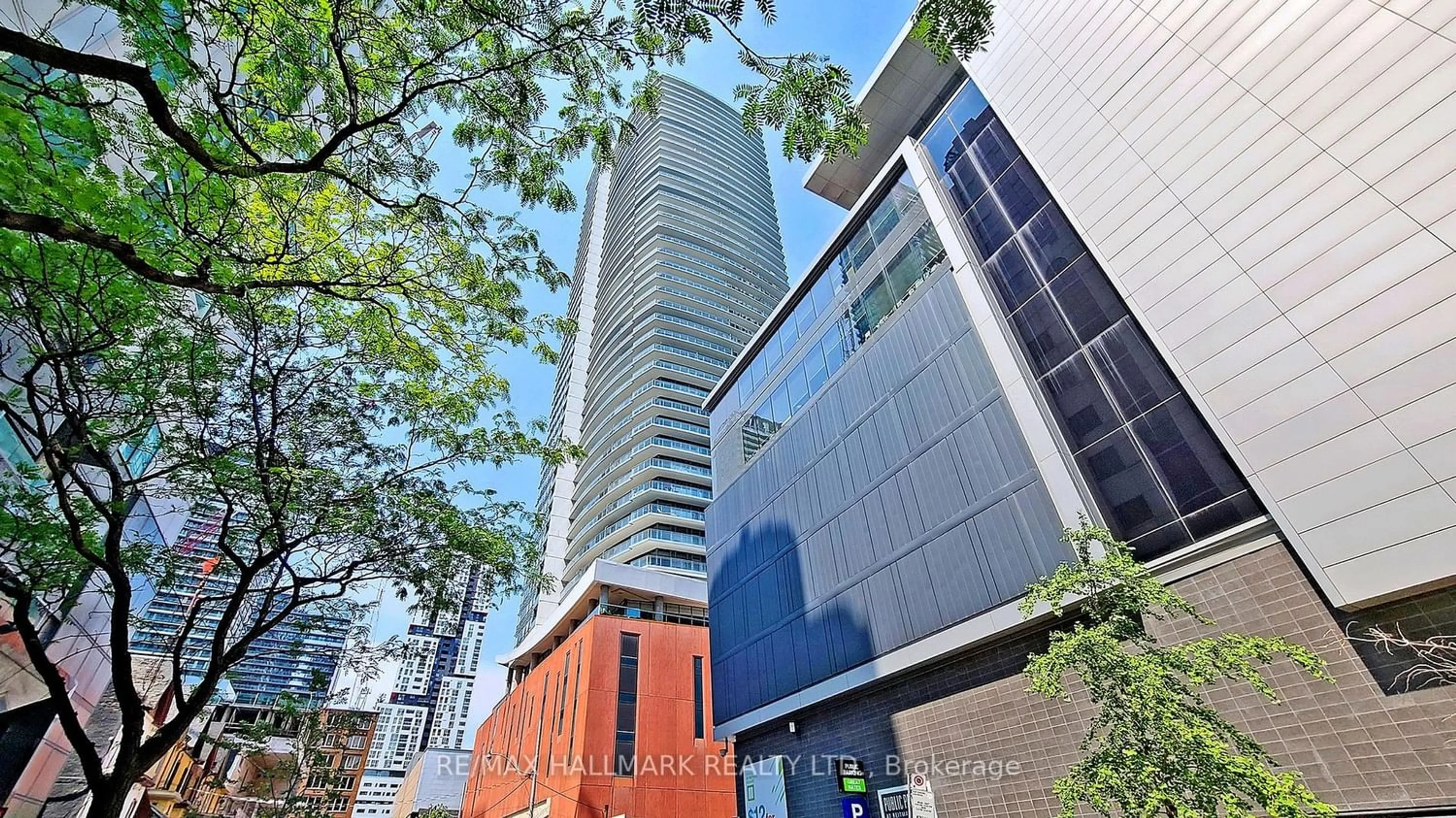 A pic from exterior of the house or condo for 21 Widmer St #1804, Toronto Ontario M5V 0B8