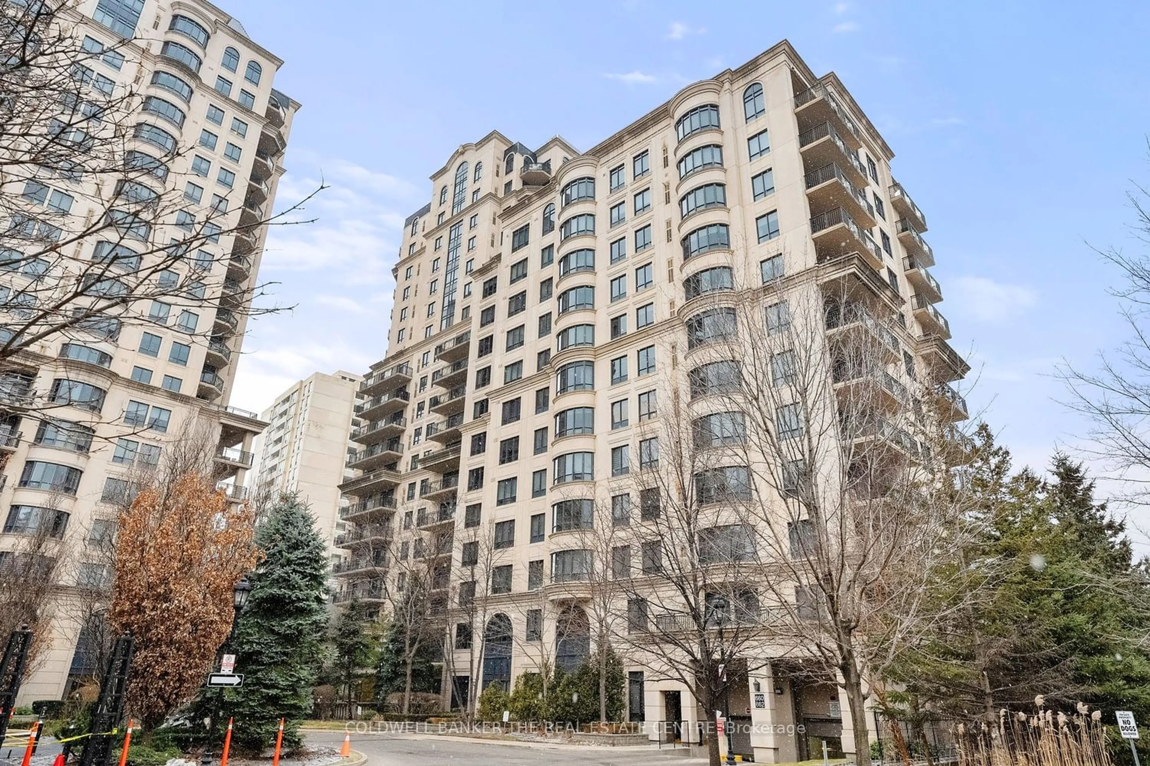 A pic from exterior of the house or condo for 662 Sheppard Ave #801, Toronto Ontario M2K 3E6