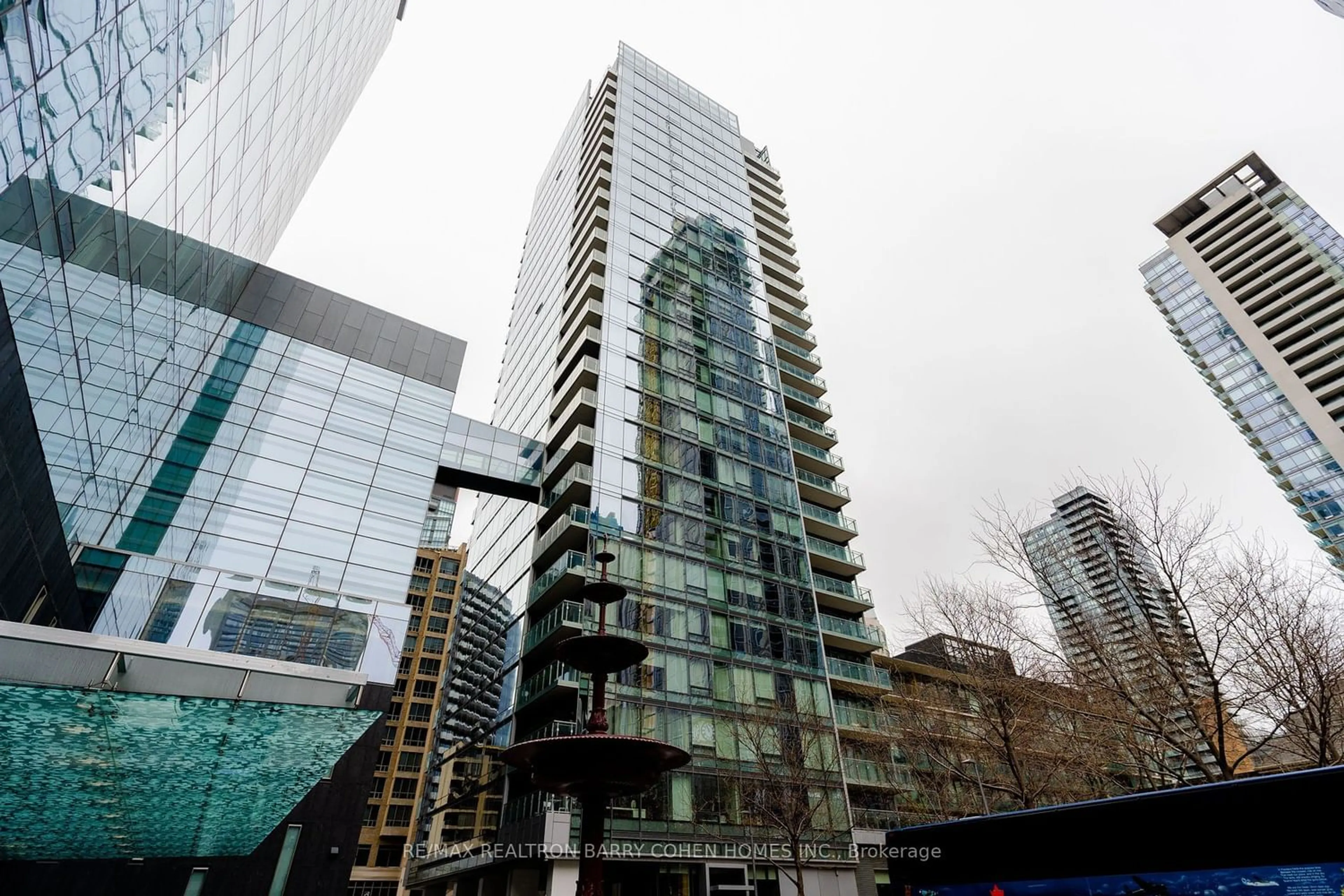 A pic from exterior of the house or condo for 55 Scollard St #403, Toronto Ontario M5R 0A1