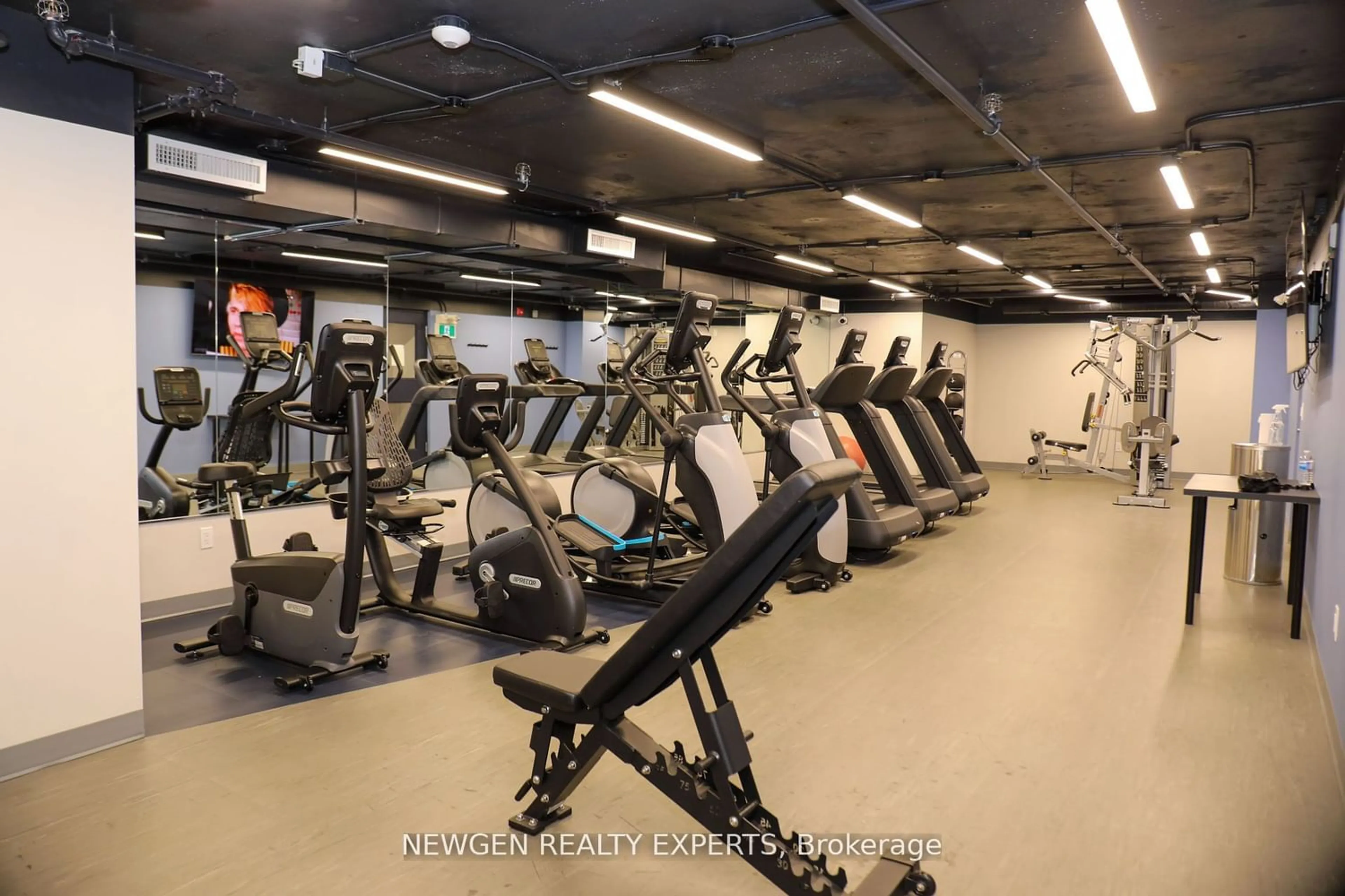 Gym or fitness room for 735 Don Mills Rd #2105, Toronto Ontario M3C 1T1