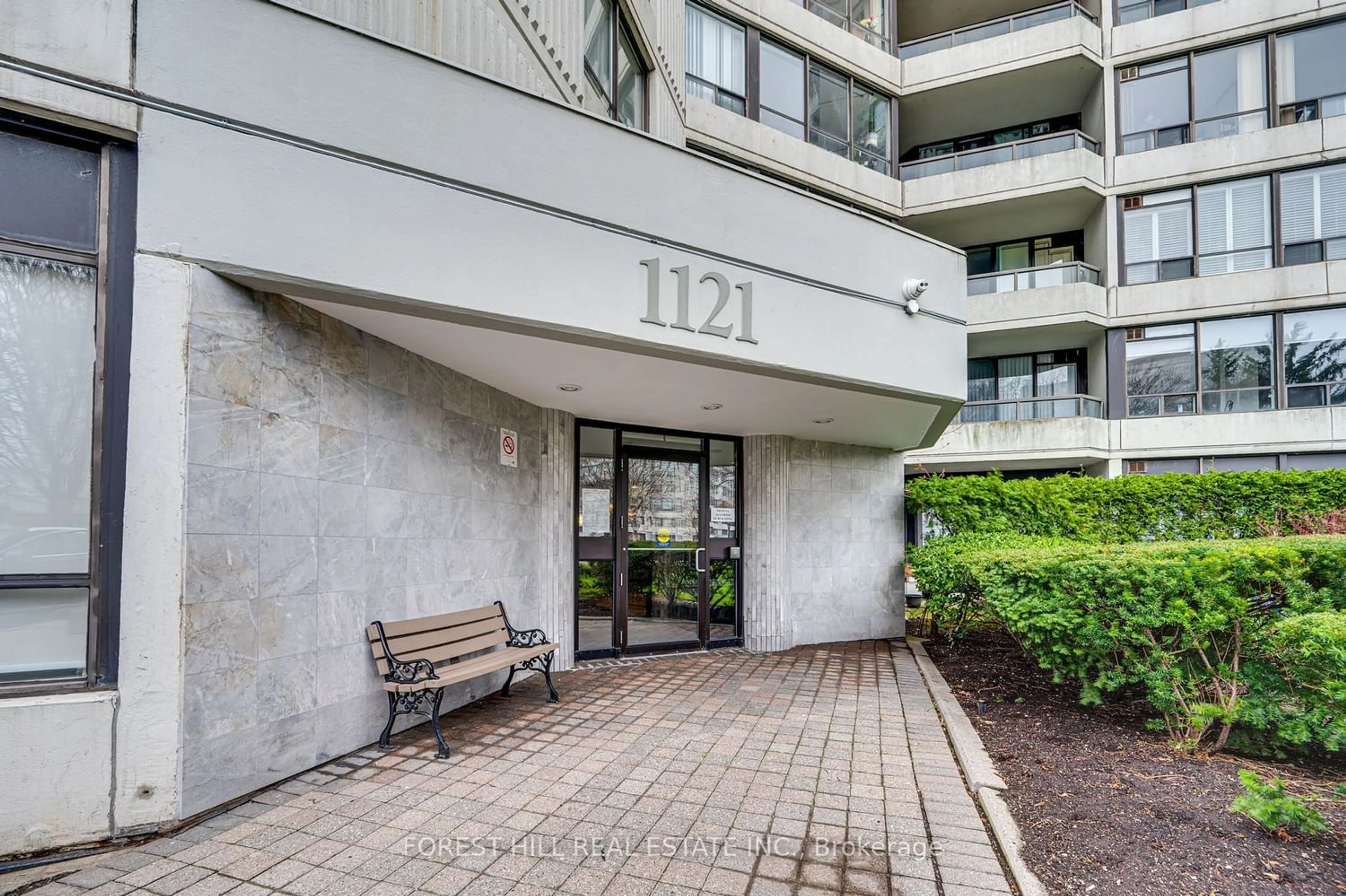 A pic from exterior of the house or condo for 1121 Steeles Ave #702, Toronto Ontario M2R 3W7