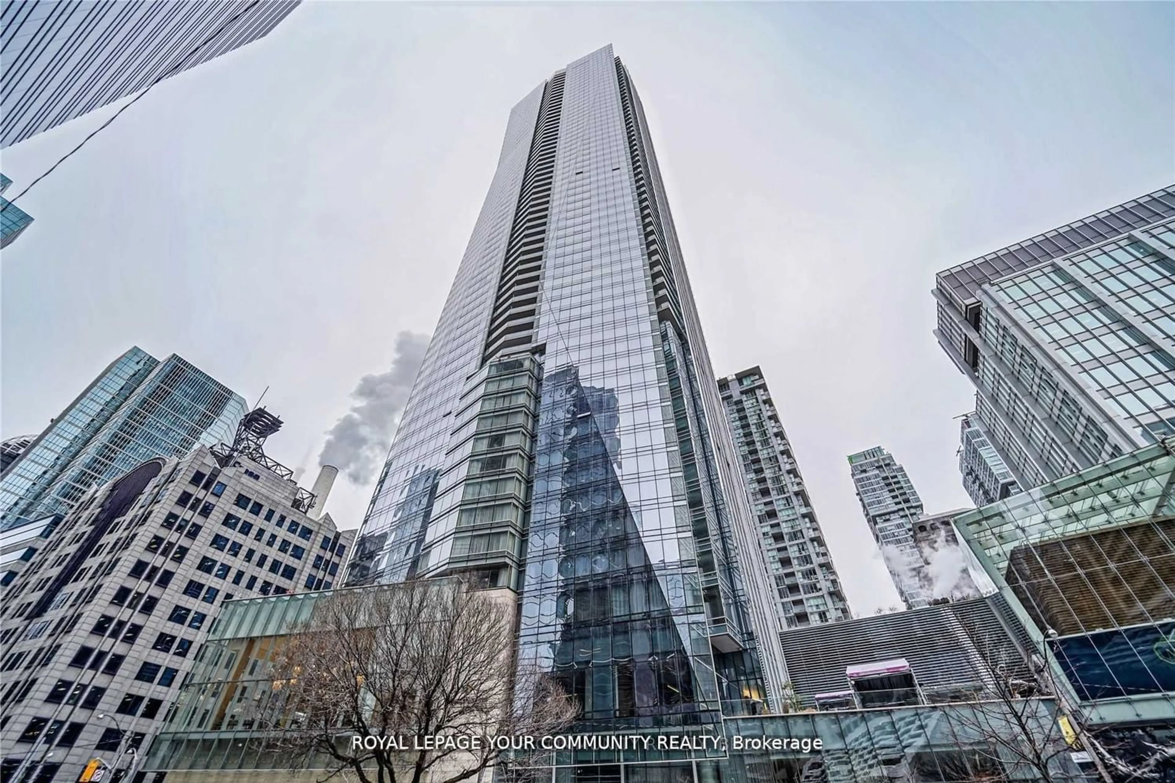 Street view for 180 University Ave #5207, Toronto Ontario M5H 0A2