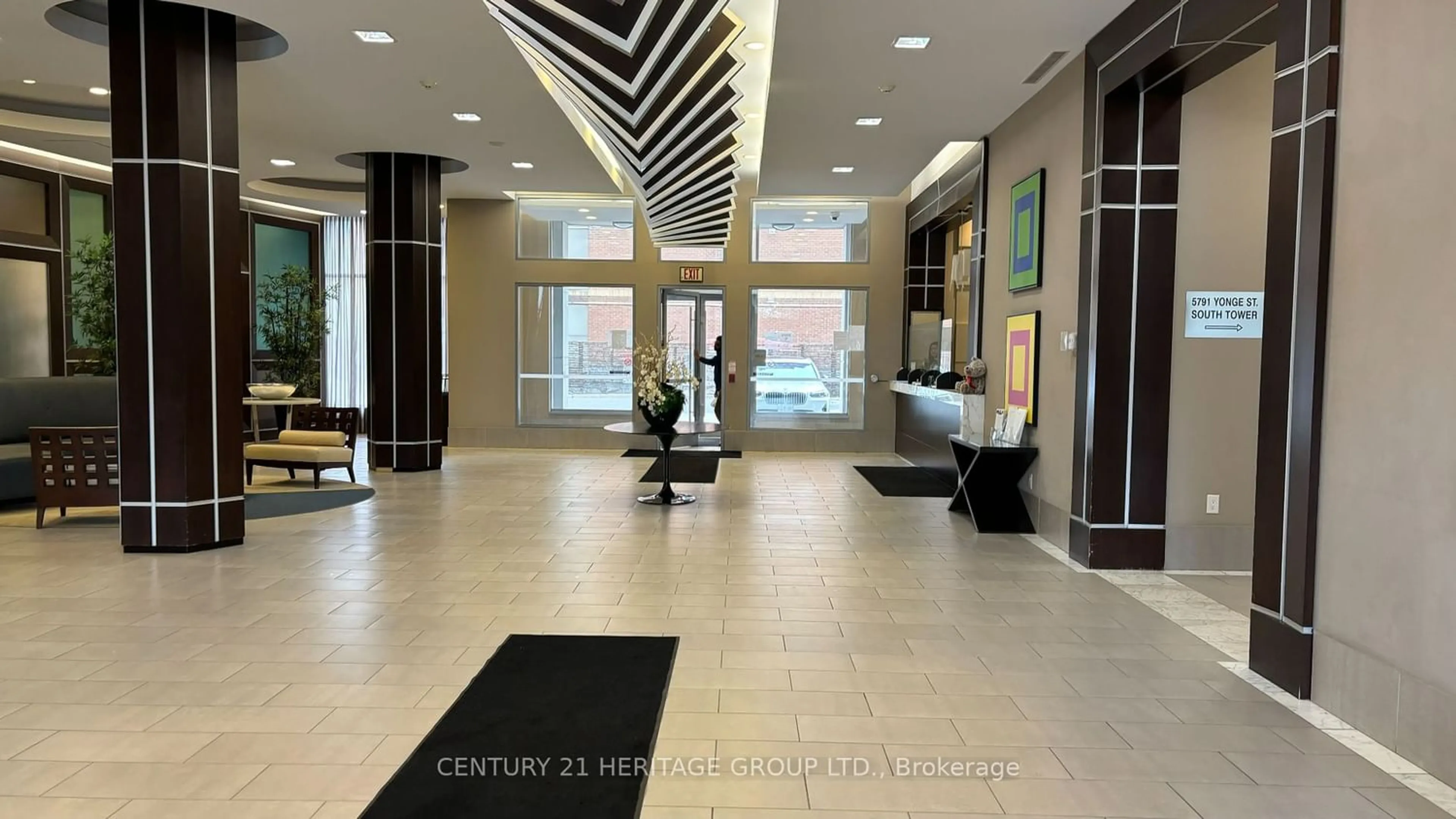 Indoor lobby for 5793 Yonge St #2105, Toronto Ontario M2M 0A9