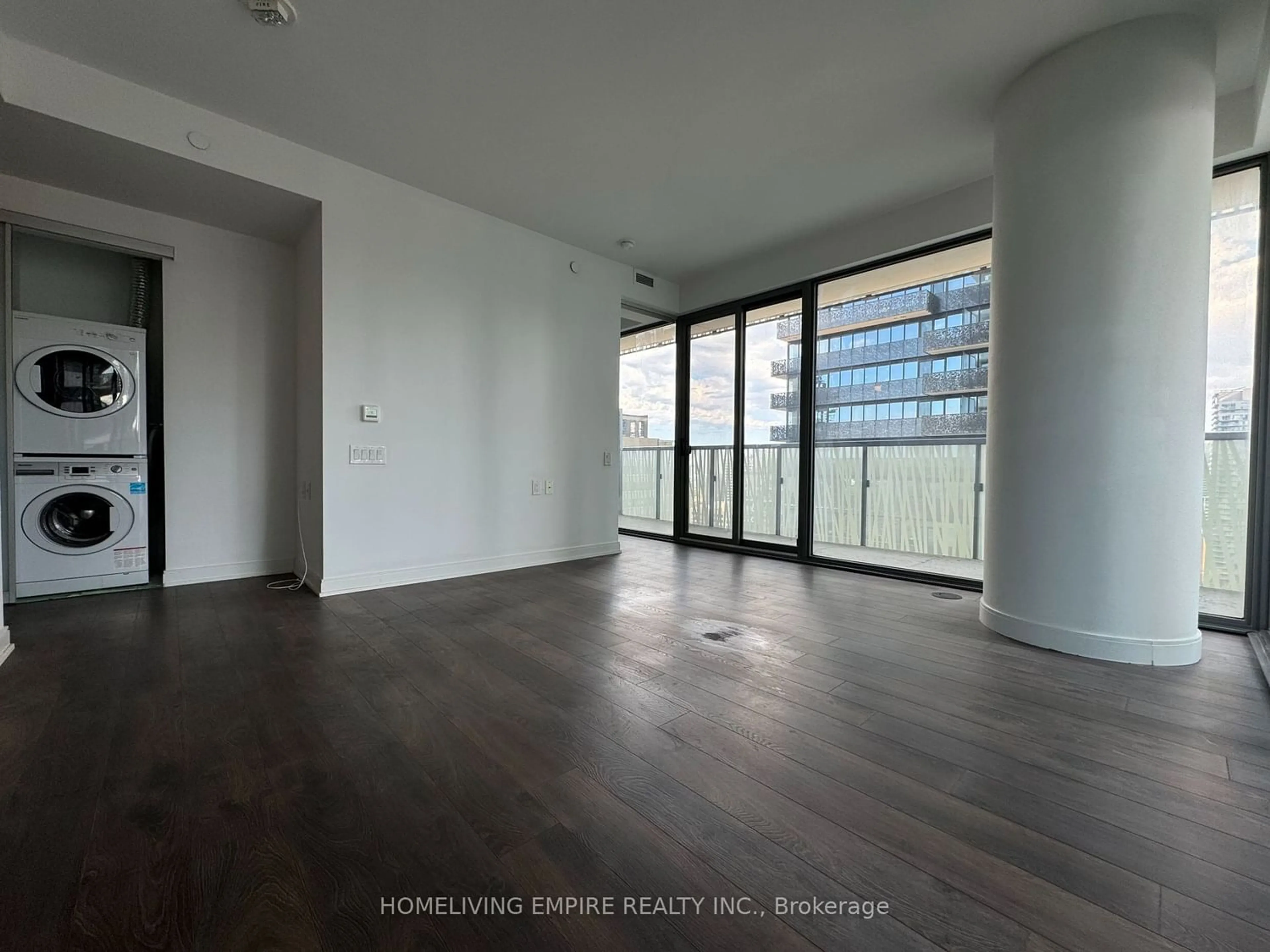 Unknown indoor space for 50 Charles St #2105, Toronto Ontario M4Y 0C3