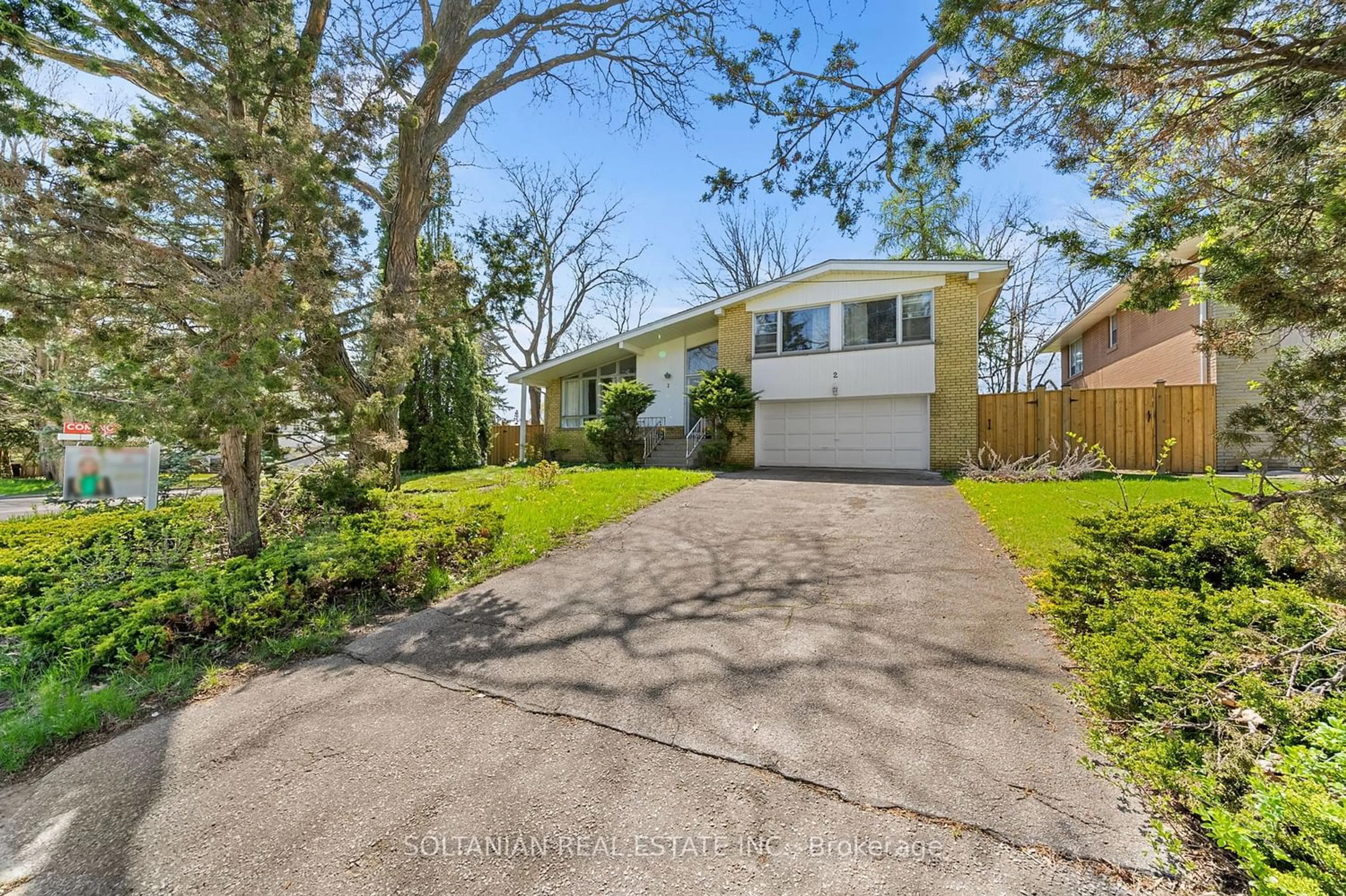 Frontside or backside of a home for 2 Michigan Dr, Toronto Ontario M2M 3J1