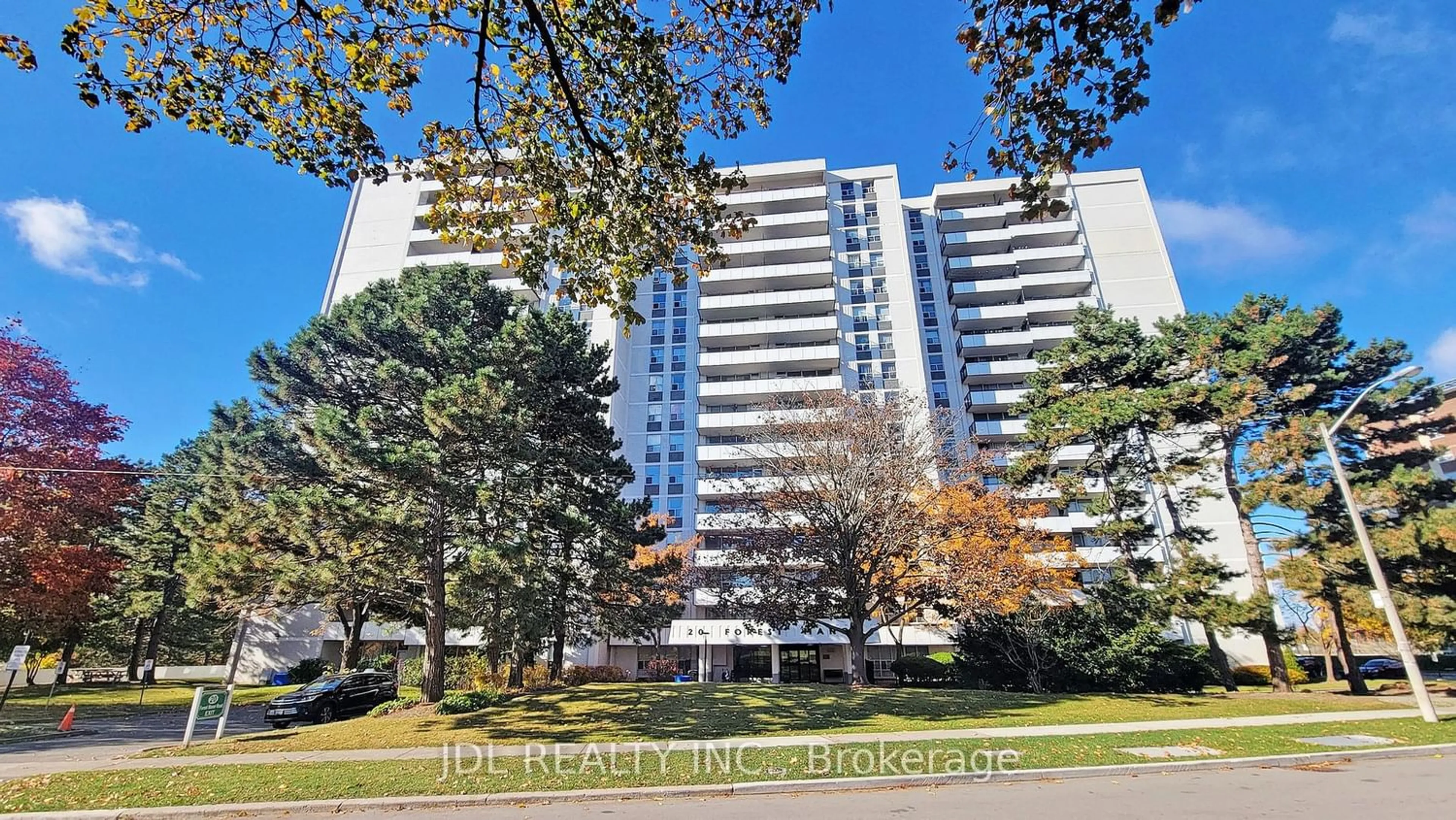 A pic from exterior of the house or condo for 20 Forest Manor Rd #111, Toronto Ontario M2J 1M2