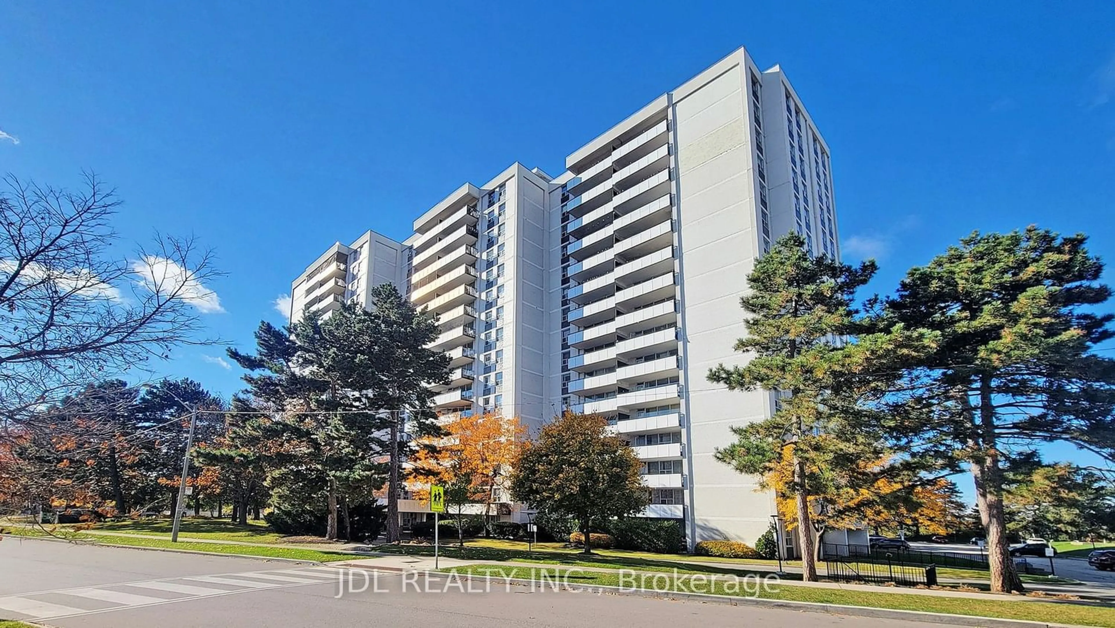 A pic from exterior of the house or condo for 20 Forest Manor Rd #111, Toronto Ontario M2J 1M2