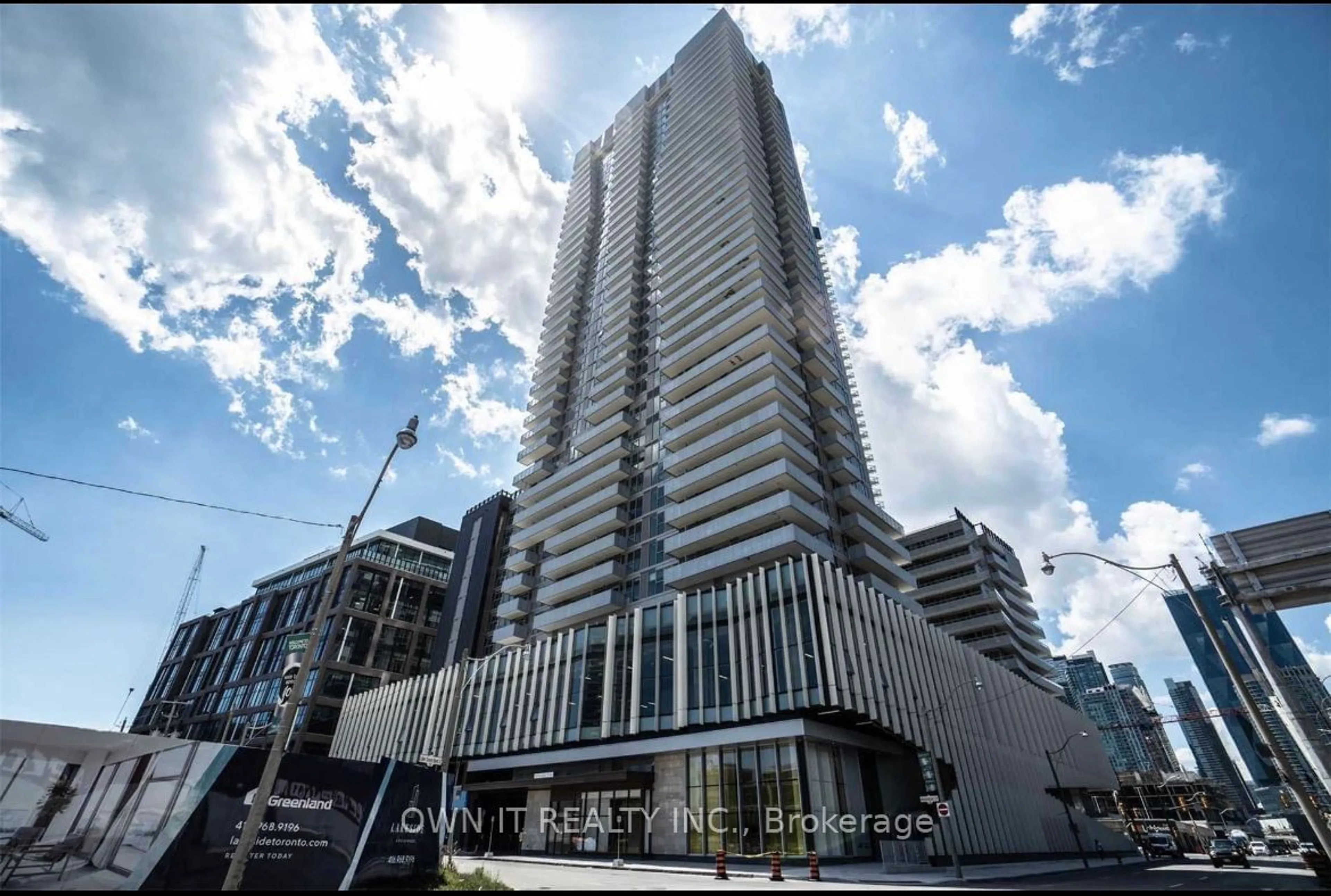 A pic from exterior of the house or condo for 20 Richardson St #2701, Toronto Ontario M5A 0S6