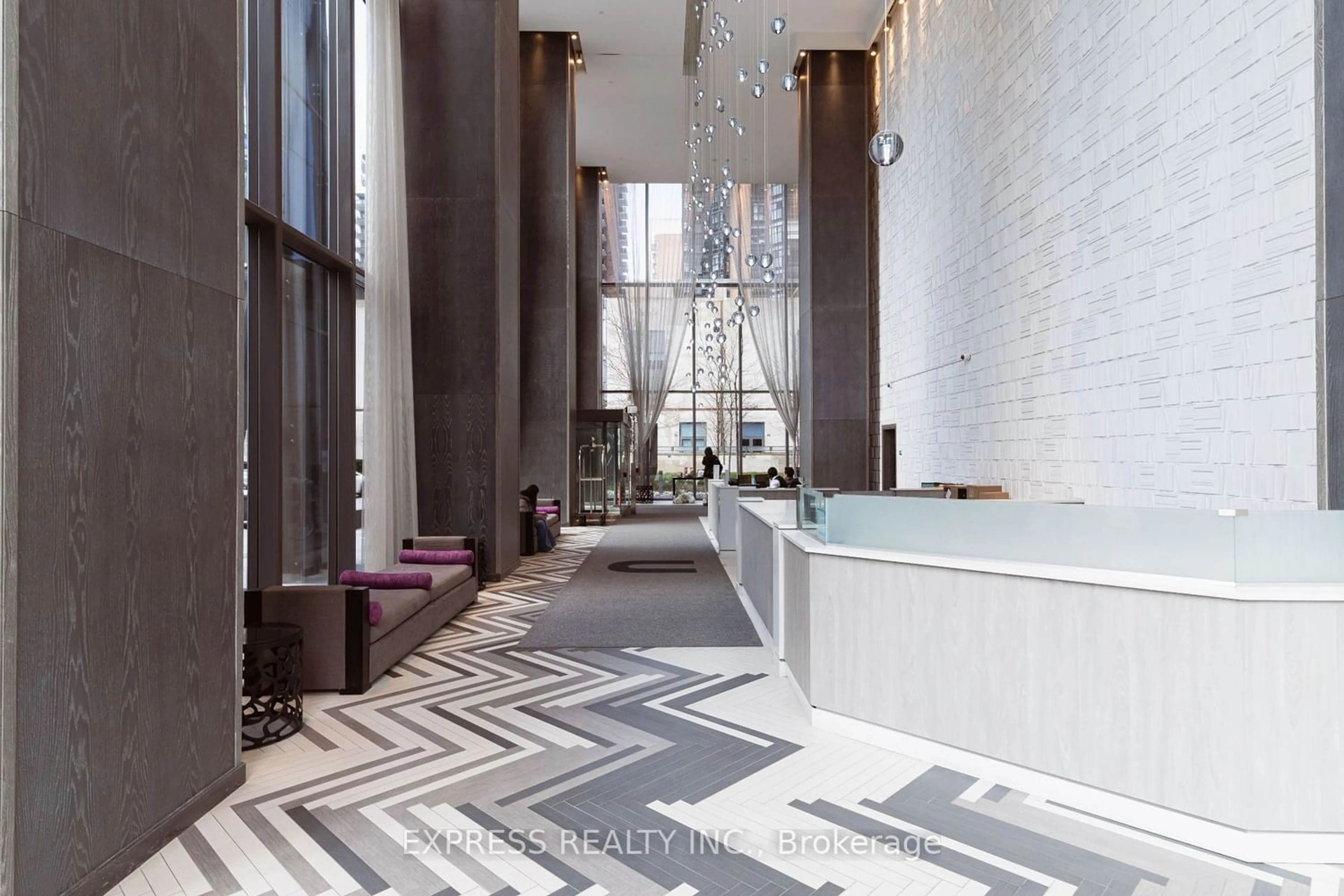 Indoor lobby for 1080 Bay St #4101, Toronto Ontario M5S 0A6
