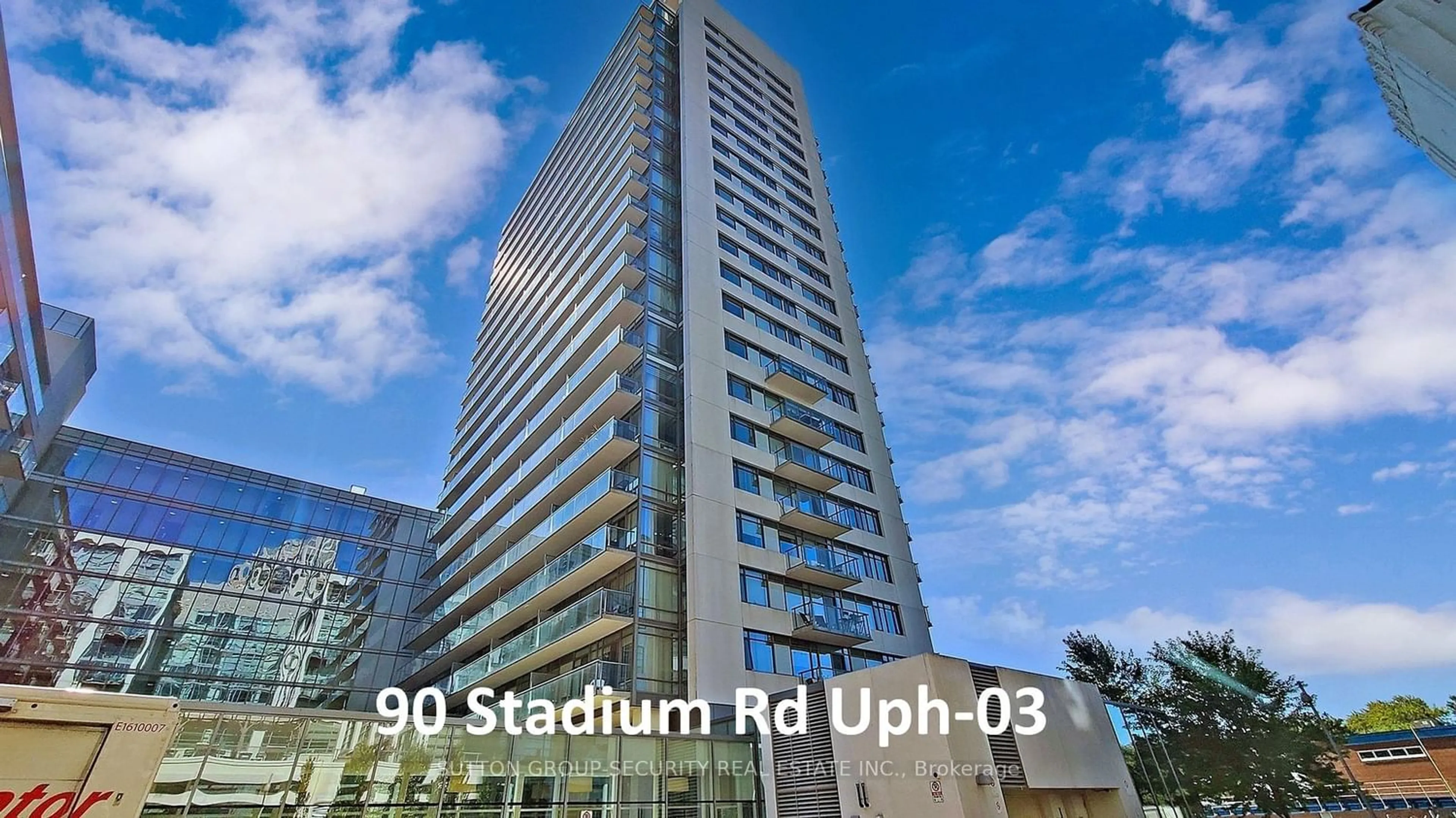 A pic from exterior of the house or condo for 90 Stadium Rd #Uph 03, Toronto Ontario M5V 3W5