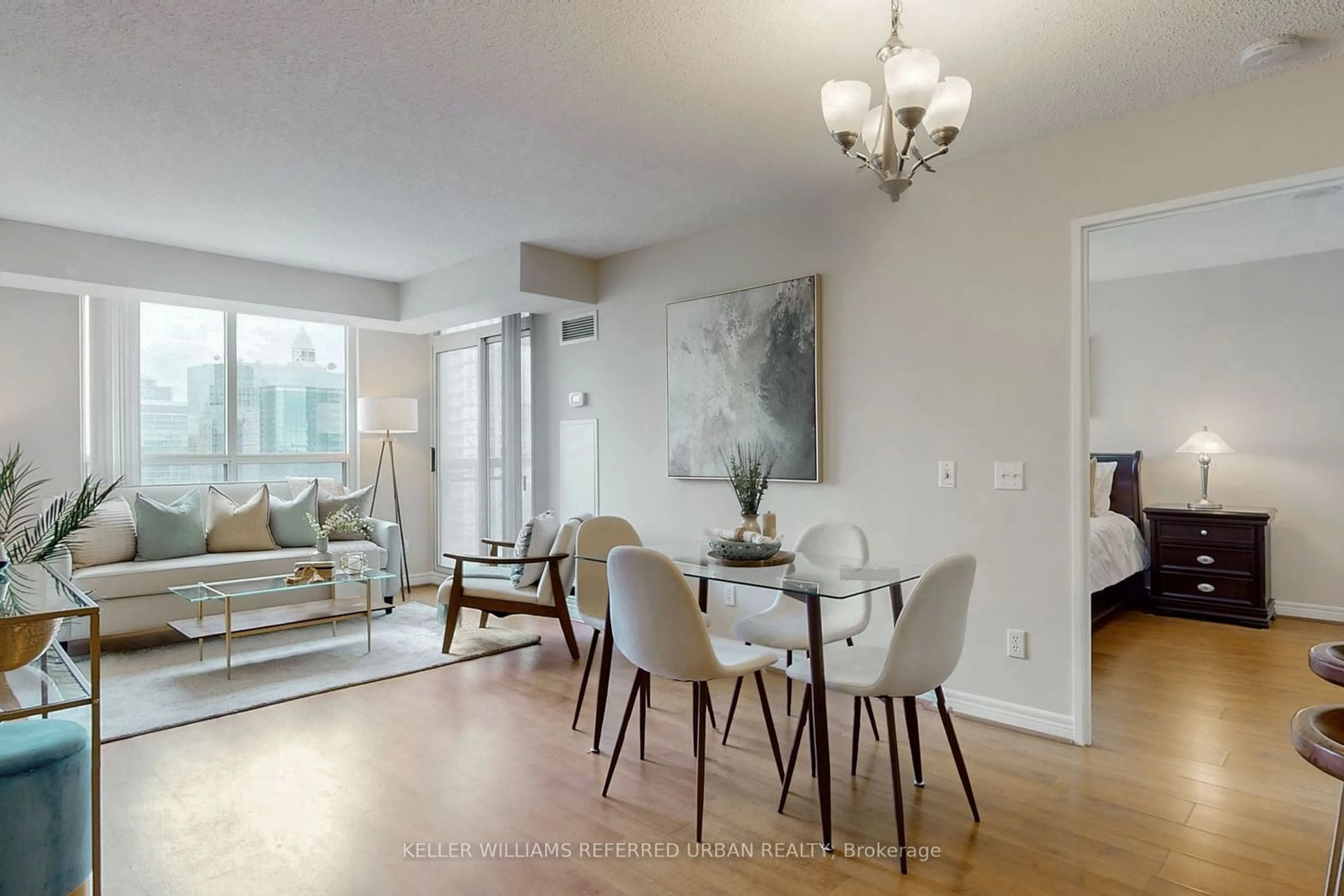 Dining room for 18 Parkview Ave #2507, Toronto Ontario M2N 7H7