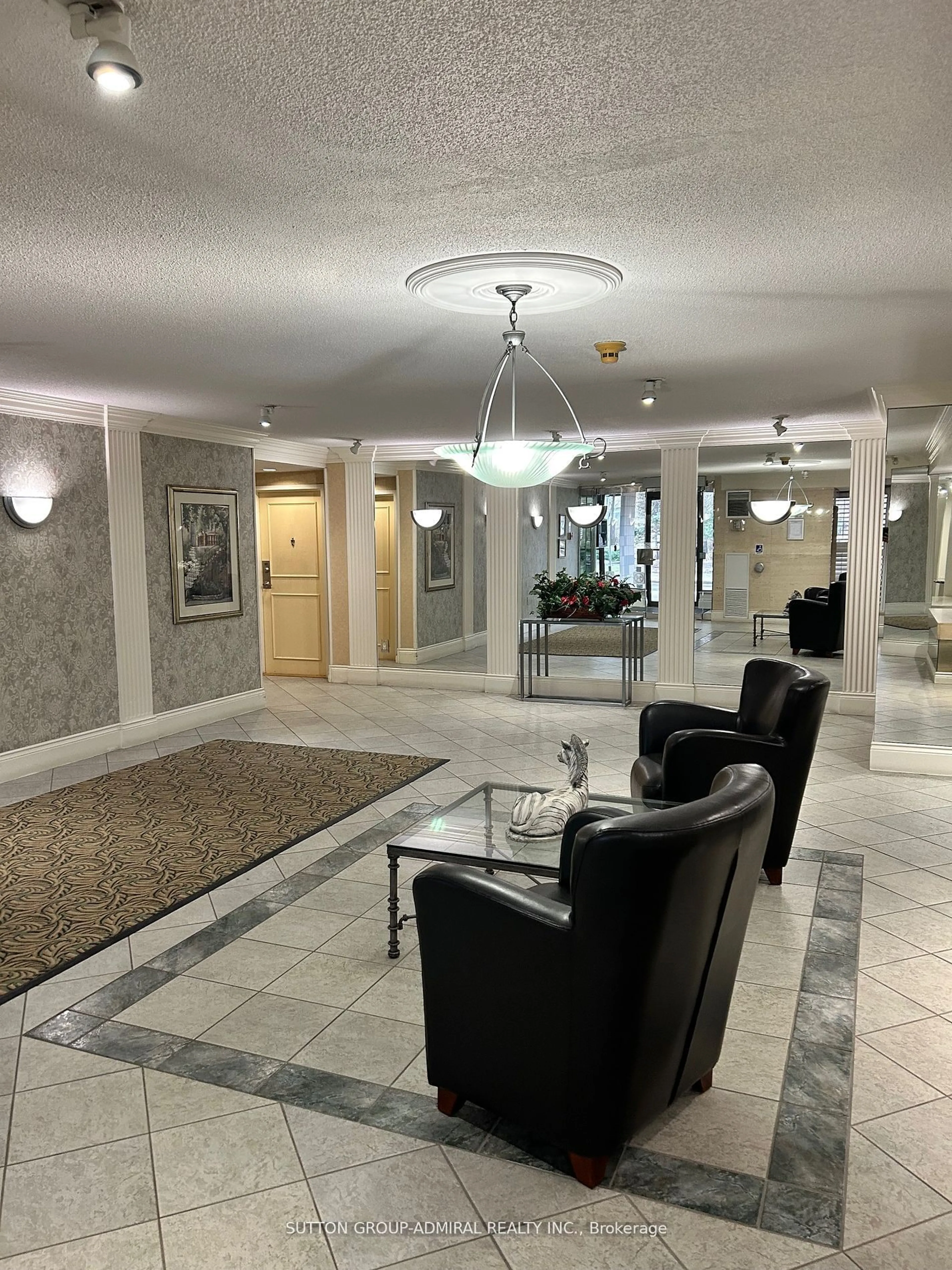 Indoor lobby for 90 Fisherville Rd #1101, Toronto Ontario M2R 3J9