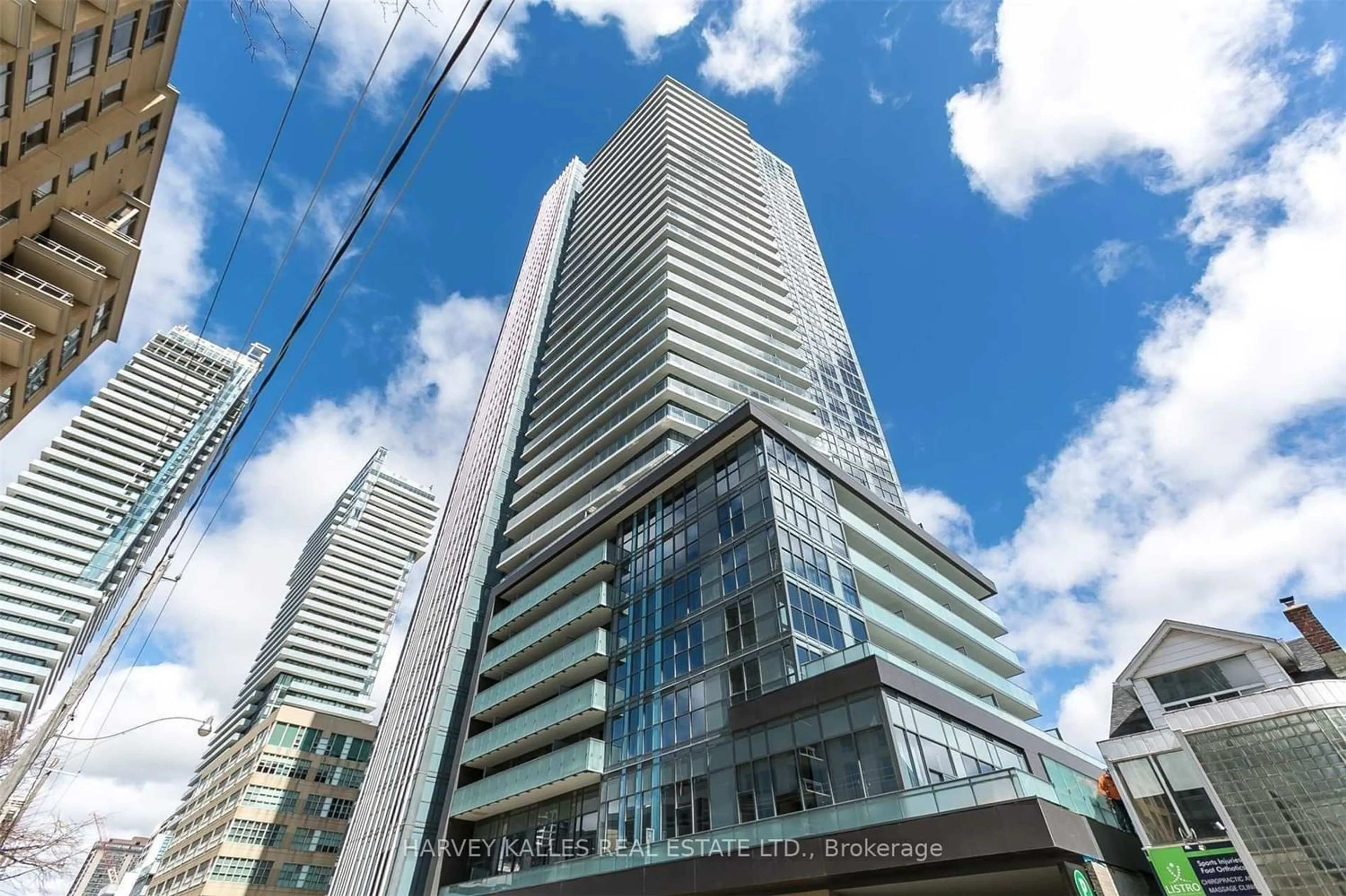 Outside view for 125 Redpath Ave #1508, Toronto Ontario M4P 1J5