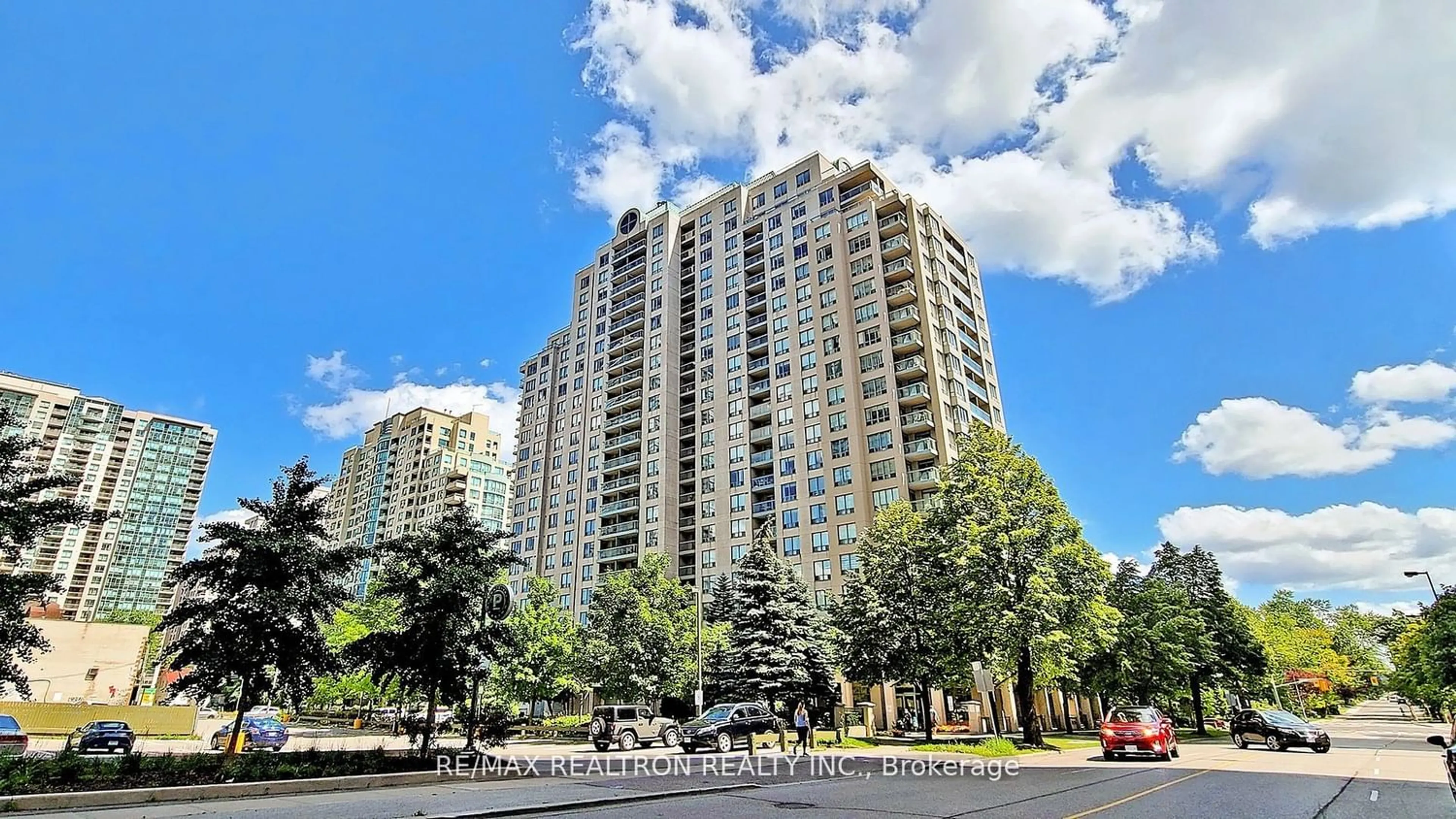 A pic from exterior of the house or condo for 28 Empress Ave #2003, Toronto Ontario M2N 6Z7