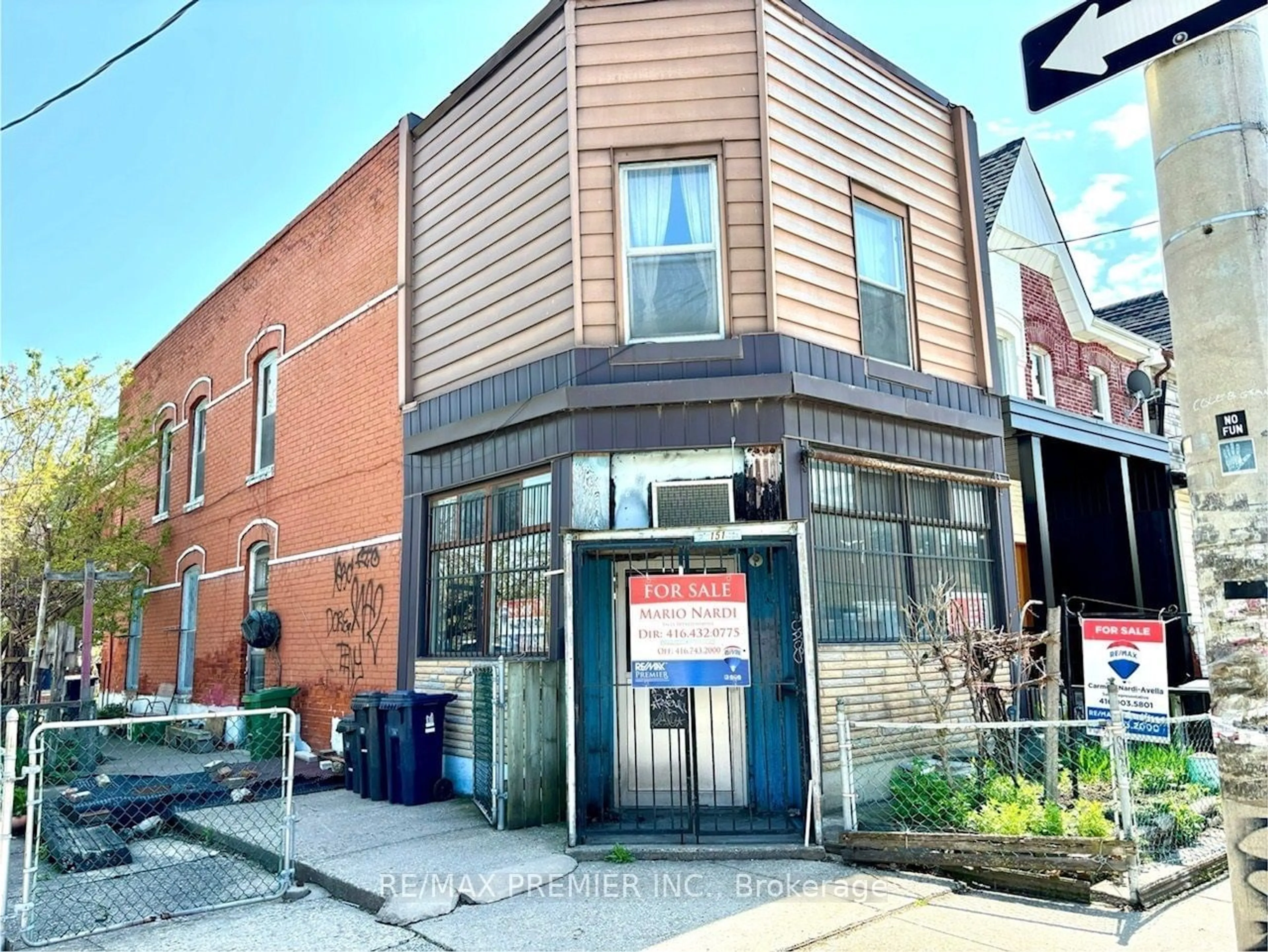 Outside view for 151 Brock Ave, Toronto Ontario M6K 2L5