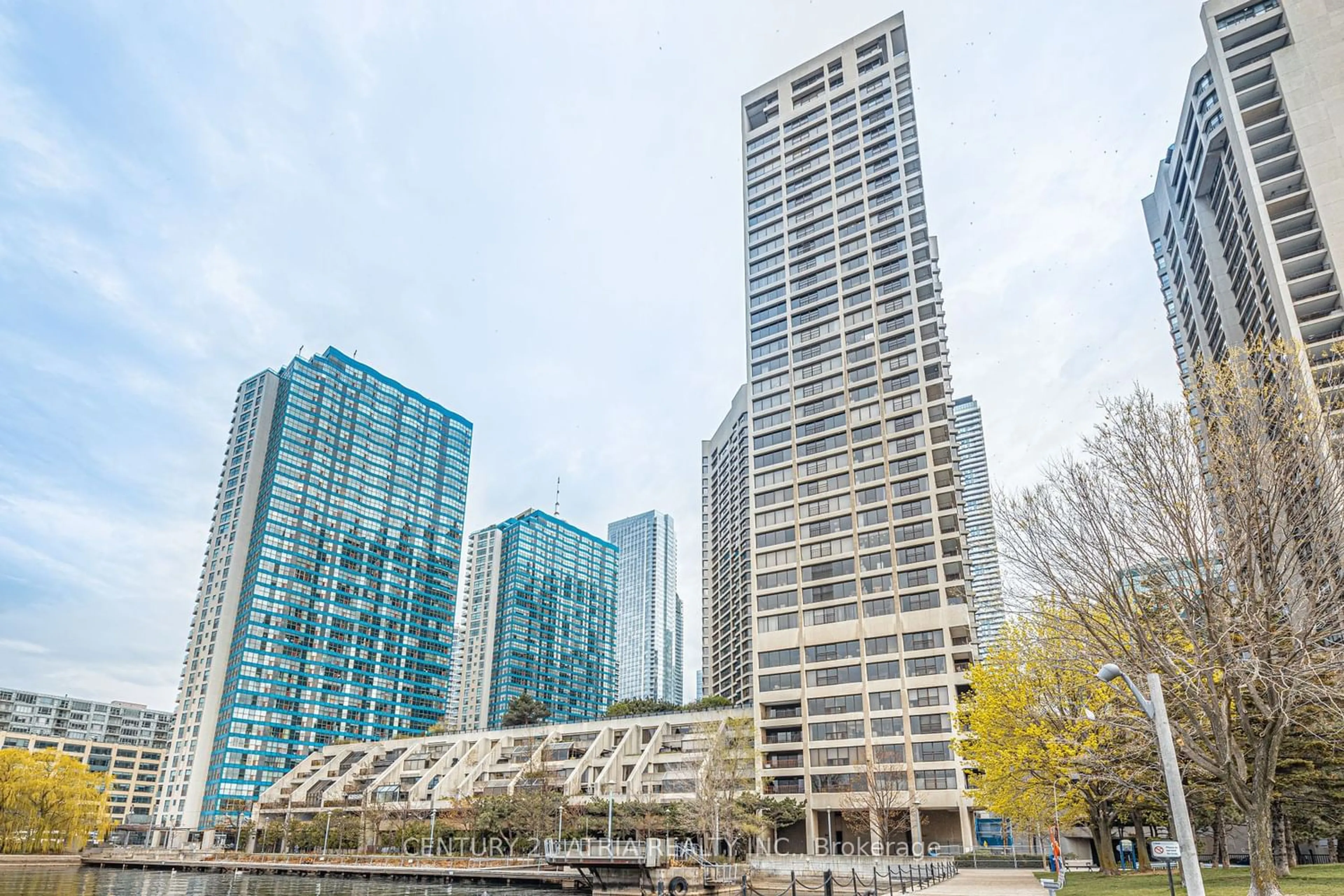 A pic from exterior of the house or condo for 65 Harbour Sq #1401, Toronto Ontario M5J 2L4