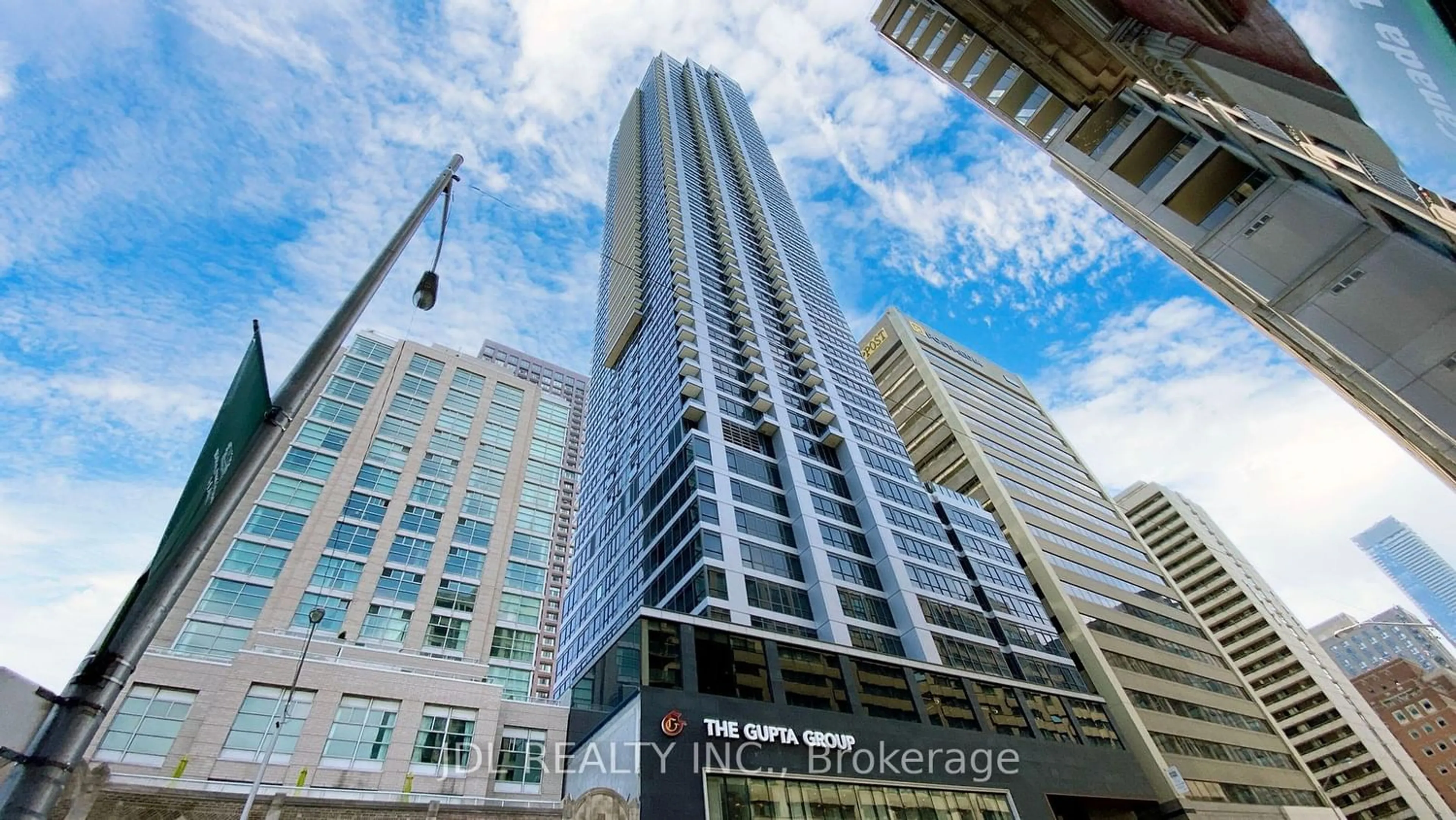 A pic from exterior of the house or condo for 395 Bloor St #1608, Toronto Ontario M4W 0B4