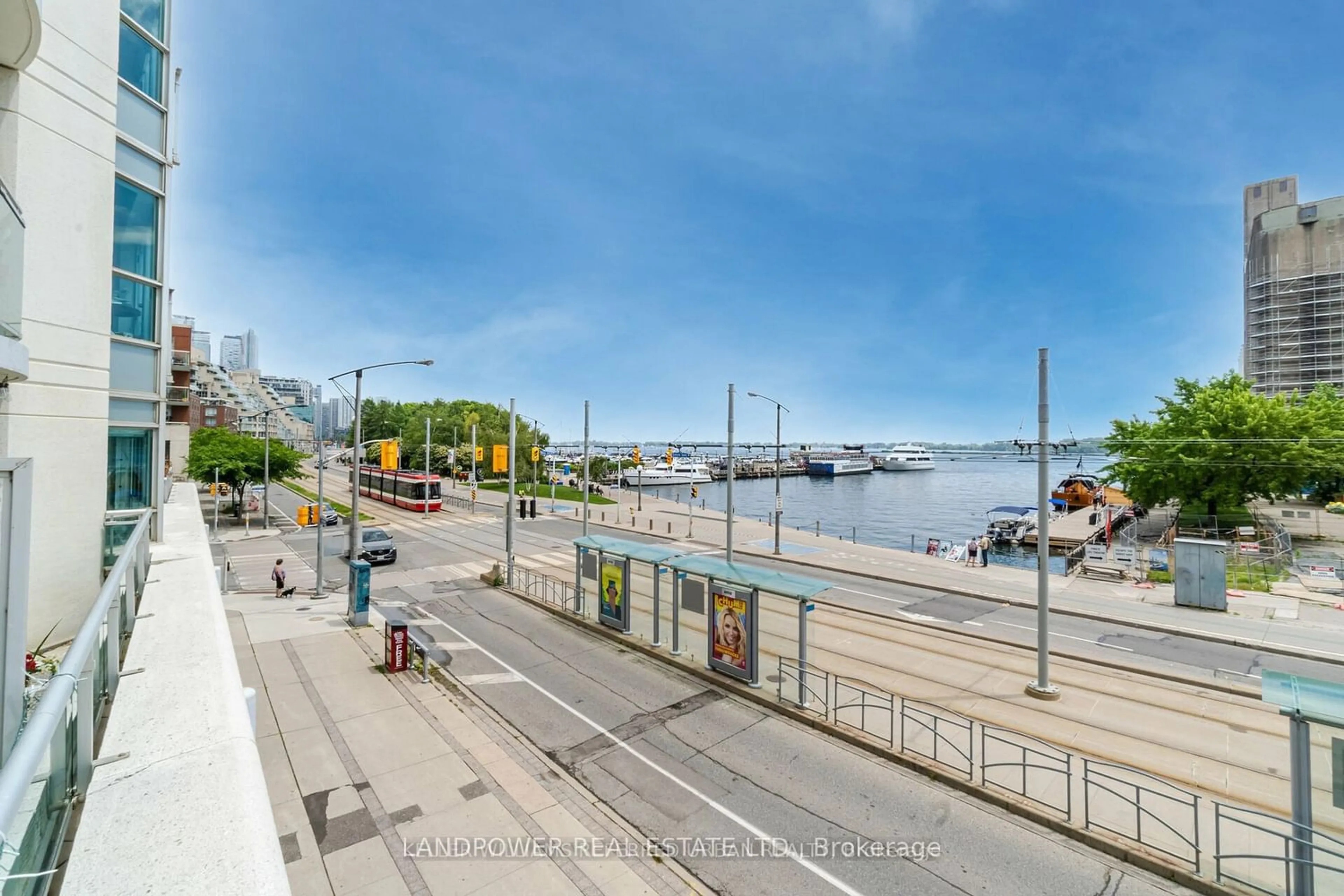 Street view for 600 Queens Quay #308, Toronto Ontario M5V 3M3