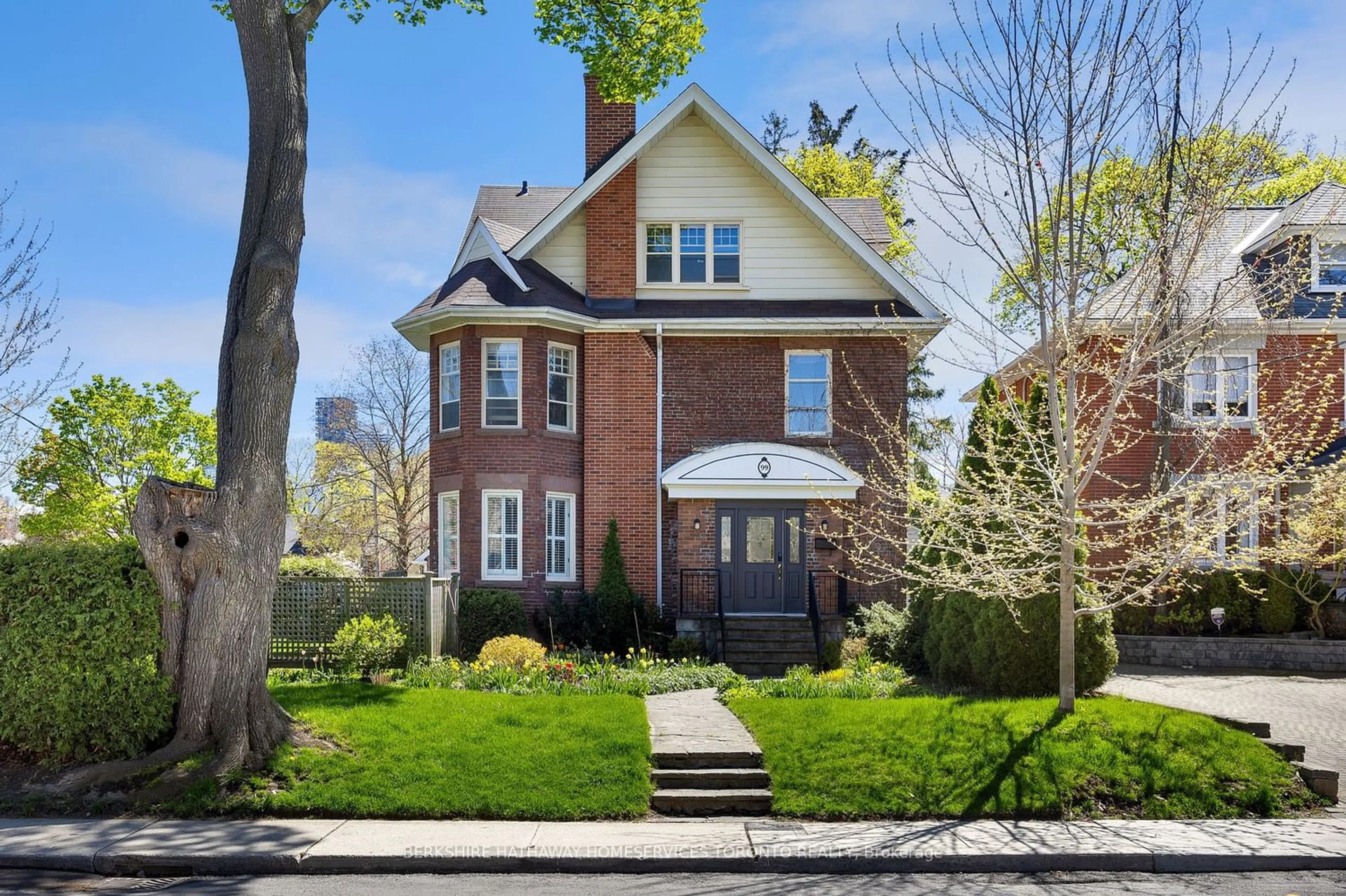 Home with brick exterior material for 99 Alexandra Blvd, Toronto Ontario M4R 1M3