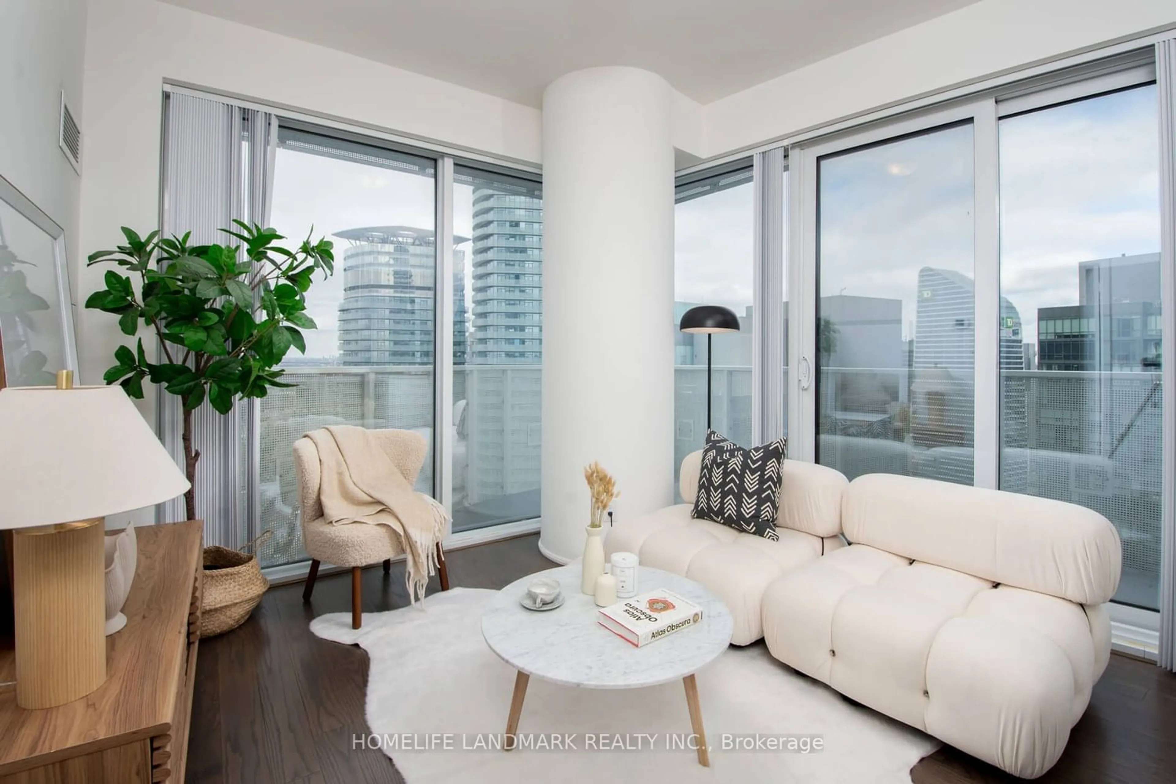 Other indoor space for 100 Harbour St #5602, Toronto Ontario M5J 0B5