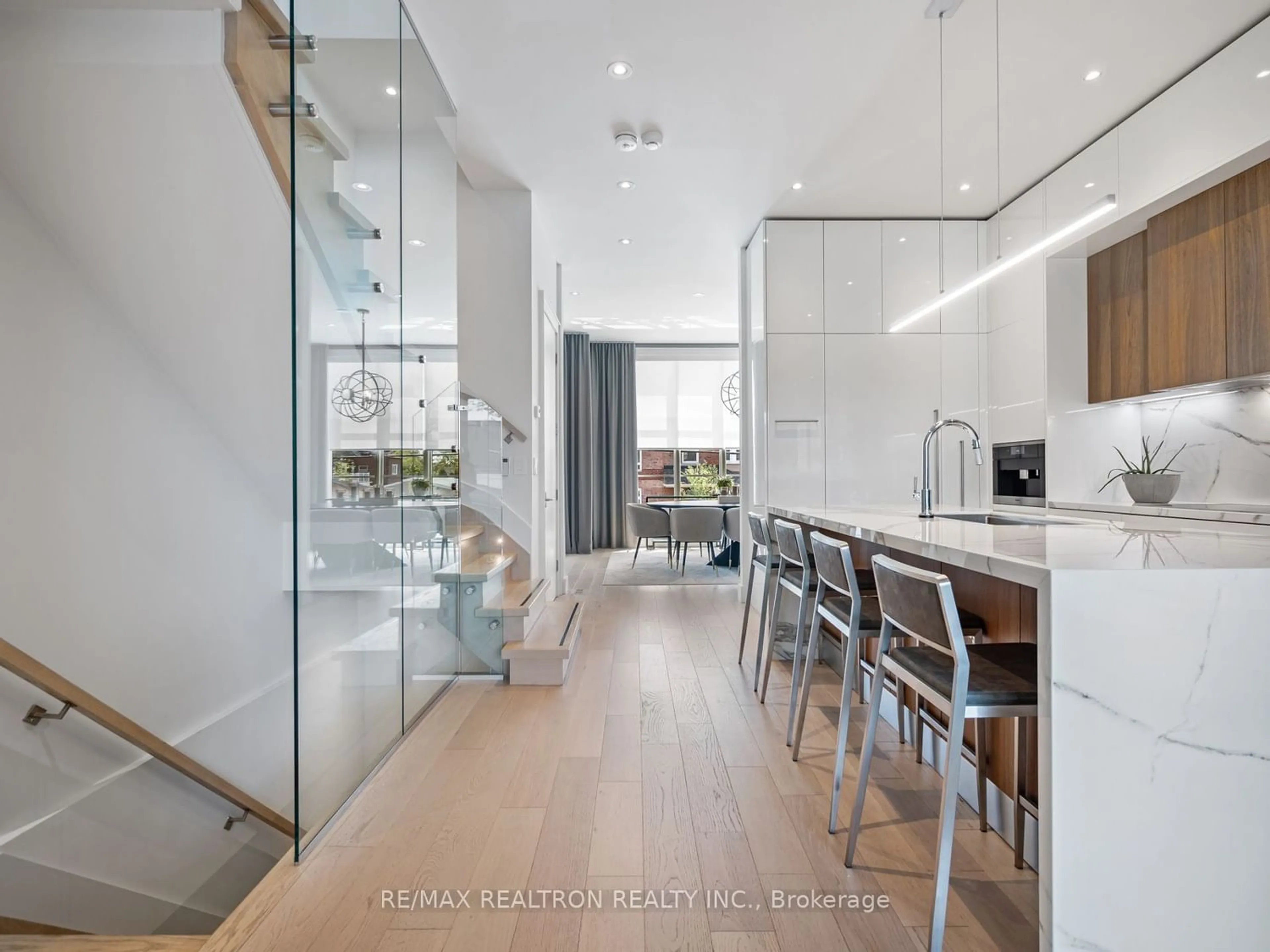 Contemporary kitchen for 360A Harbord St, Toronto Ontario M6G 1H7