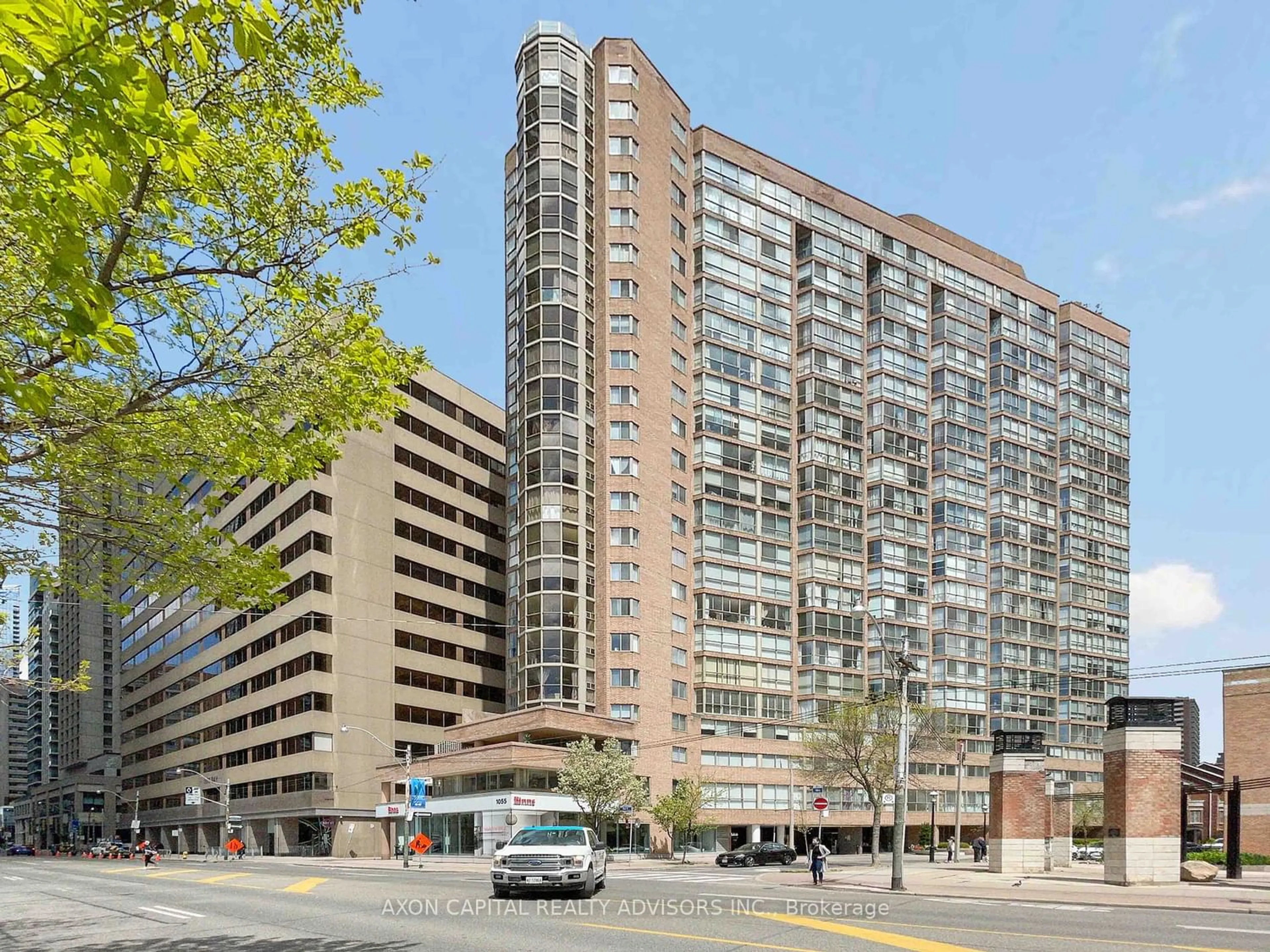 A pic from exterior of the house or condo for 1055 Bay St #305, Toronto Ontario M5S 3A3
