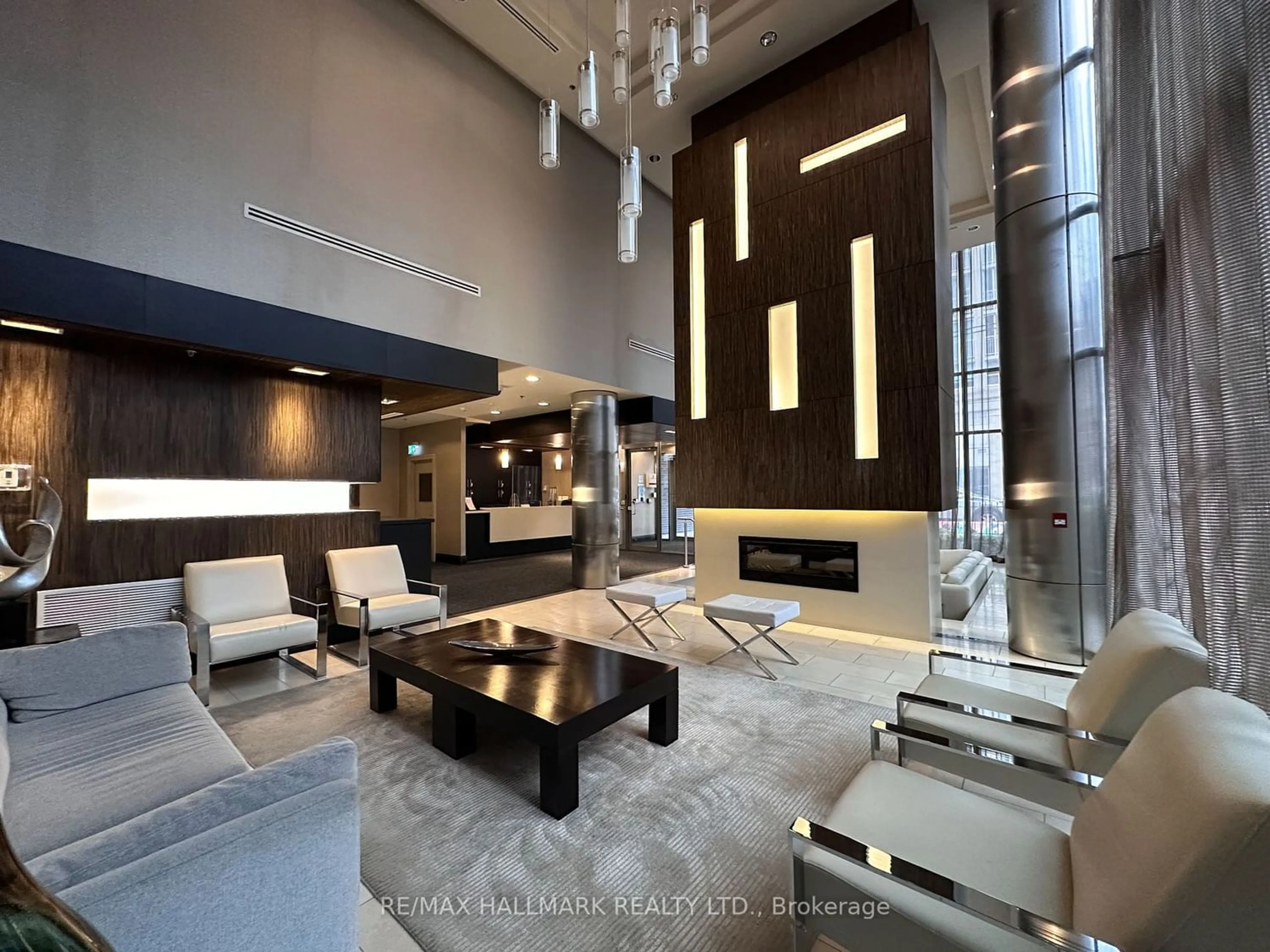 Indoor lobby for 320 Richmond St #203, Toronto Ontario M5A 1P9