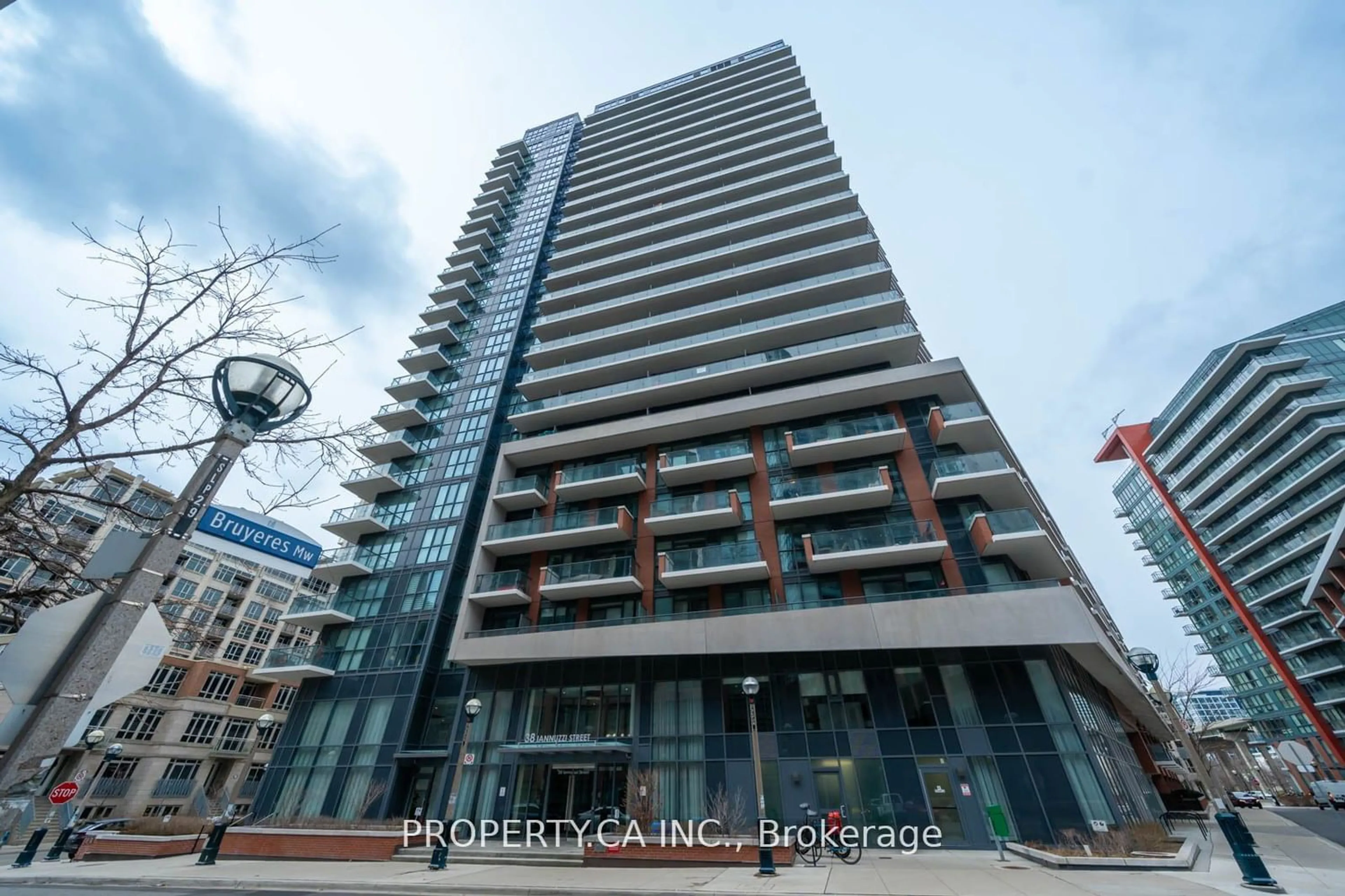 A pic from exterior of the house or condo for 38 Iannuzzi St #641, Toronto Ontario M5V 0S2