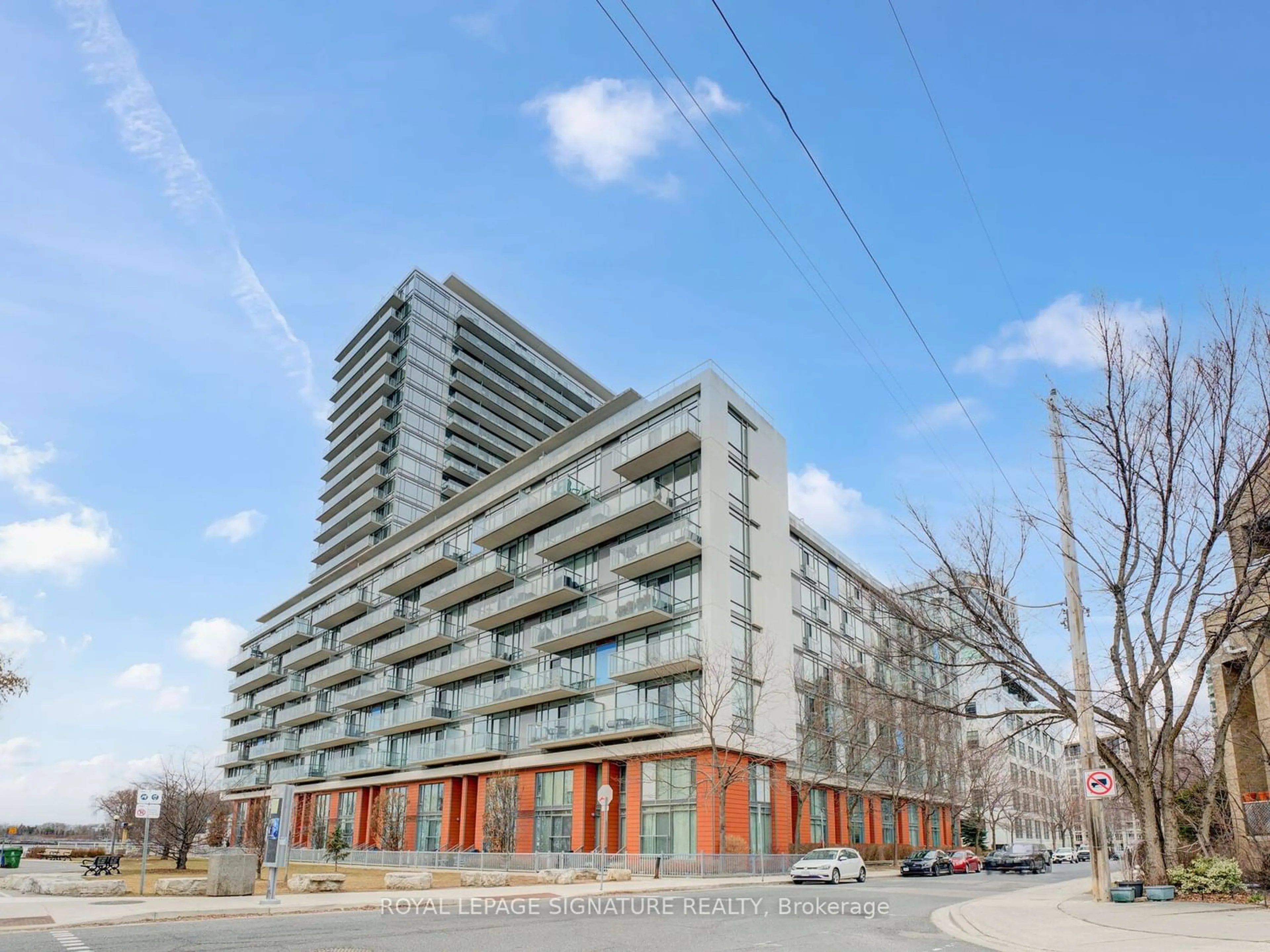 A pic from exterior of the house or condo for 90 Stadium Rd #602, Toronto Ontario M5V 3W5