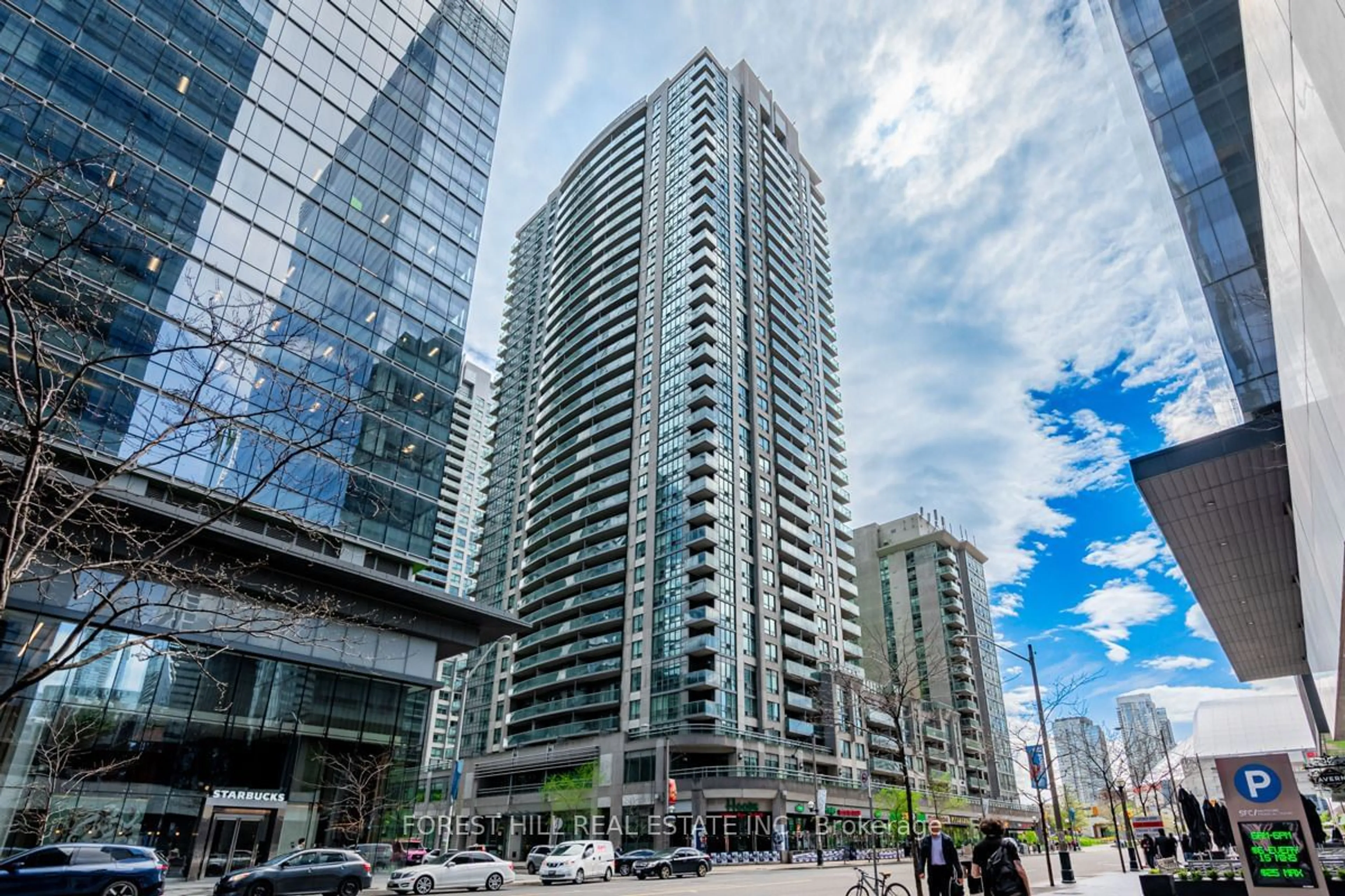 A pic from exterior of the house or condo for 30 Grand Trunk Cres #301, Toronto Ontario M5J 3A4