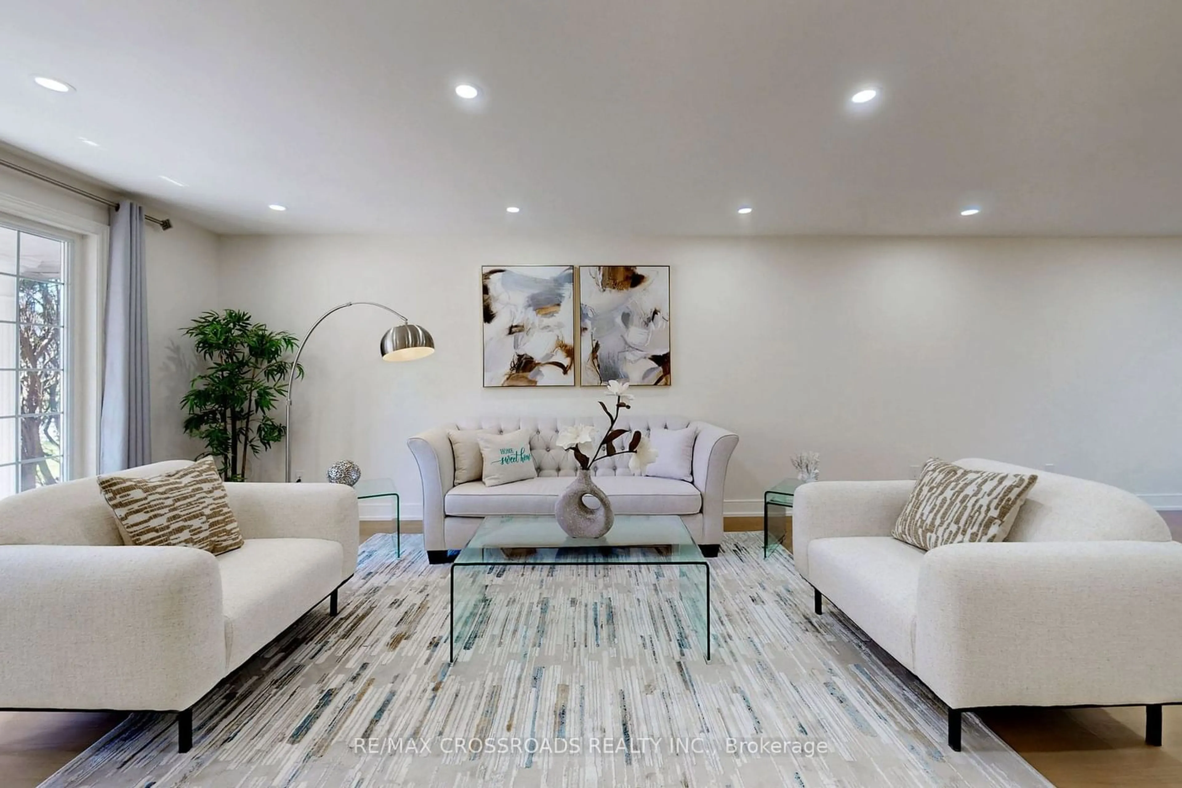 Living room for 128 Abbeywood Tr, Toronto Ontario M3B 3B5