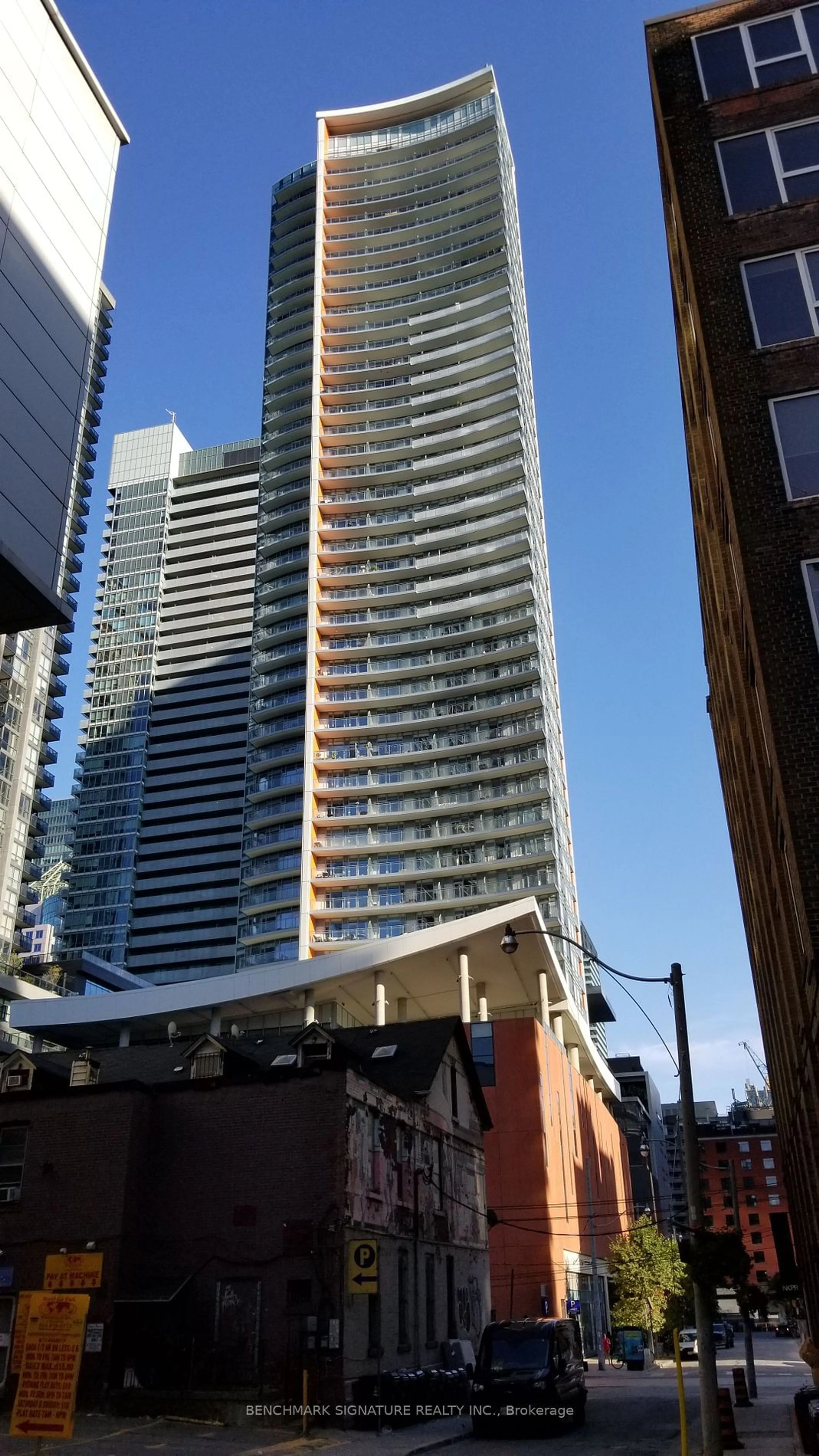 A pic from exterior of the house or condo for 21 Widmer St #3503, Toronto Ontario M5V 0B8