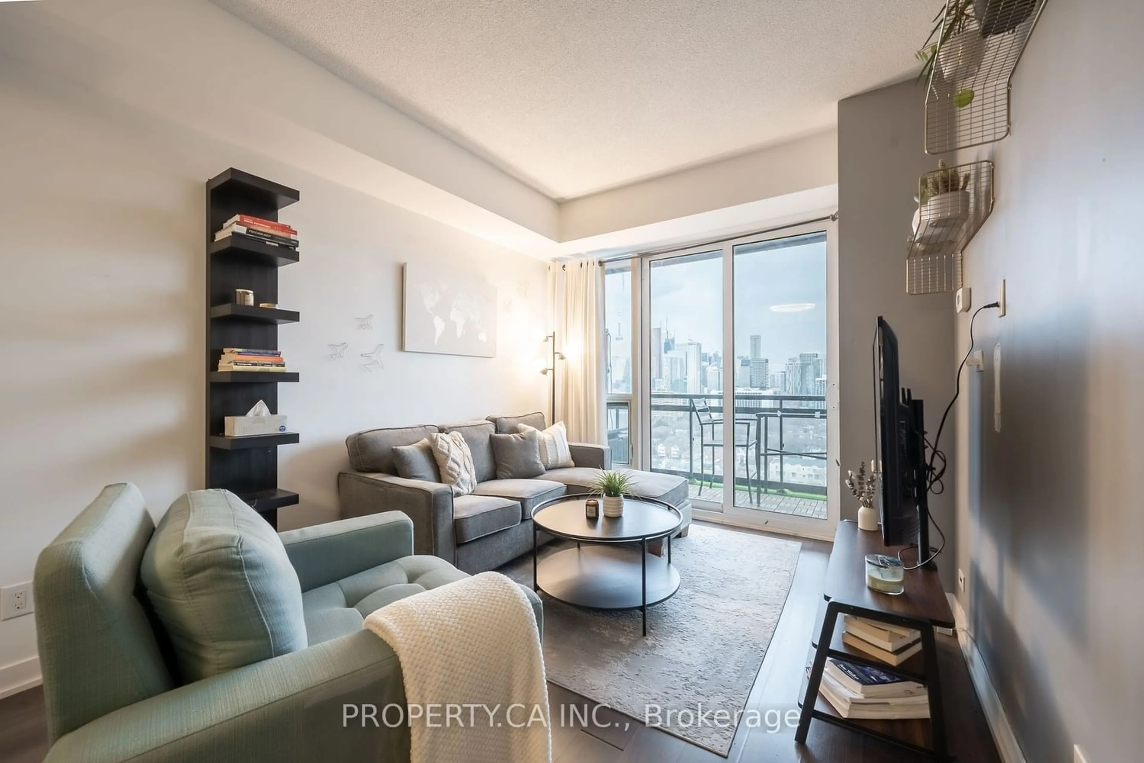 Living room for 225 Sackville St #1906, Toronto Ontario M5A 0B9