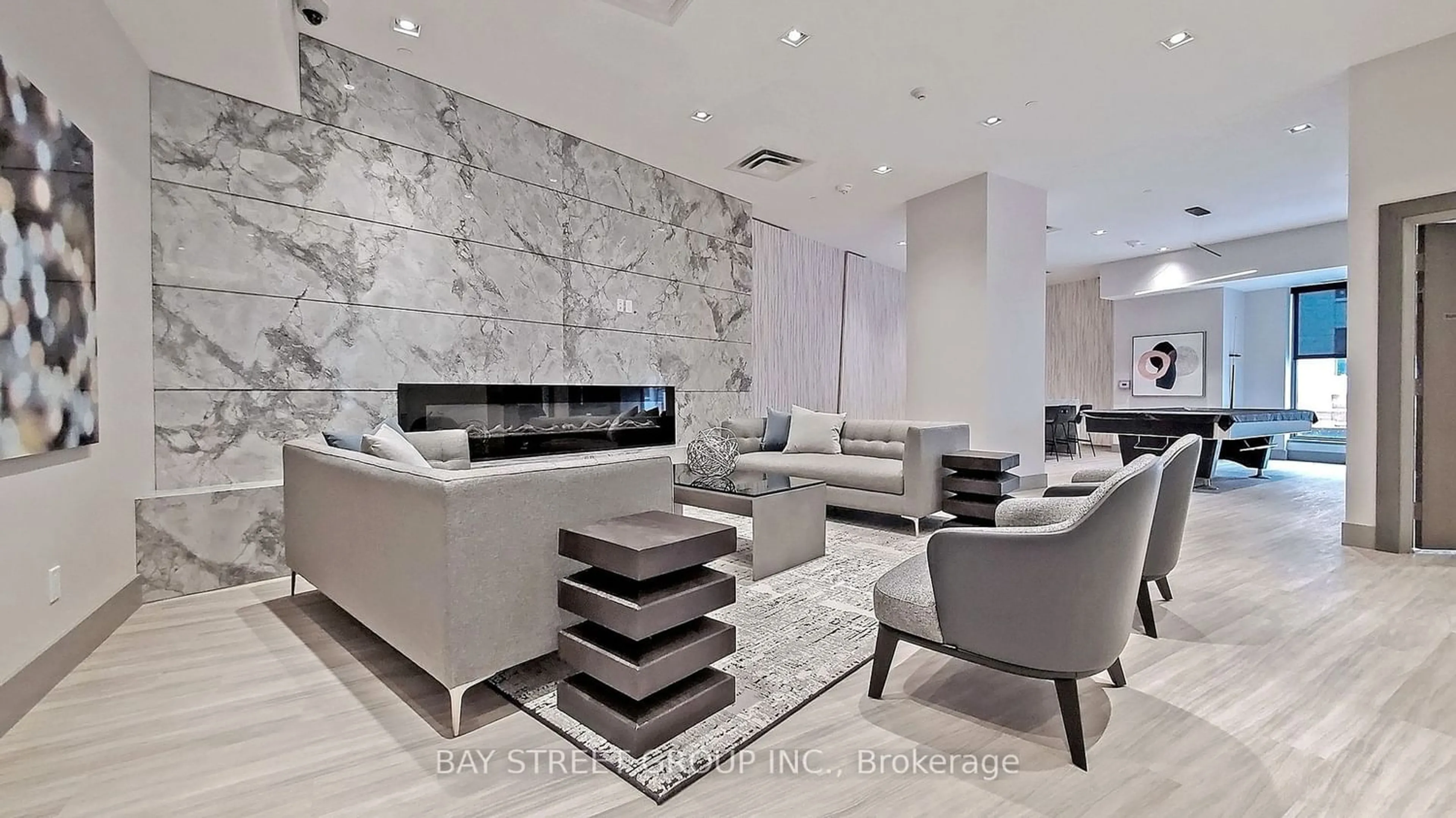 Living room for 181 Bedford Rd #307, Toronto Ontario M5R 0C2