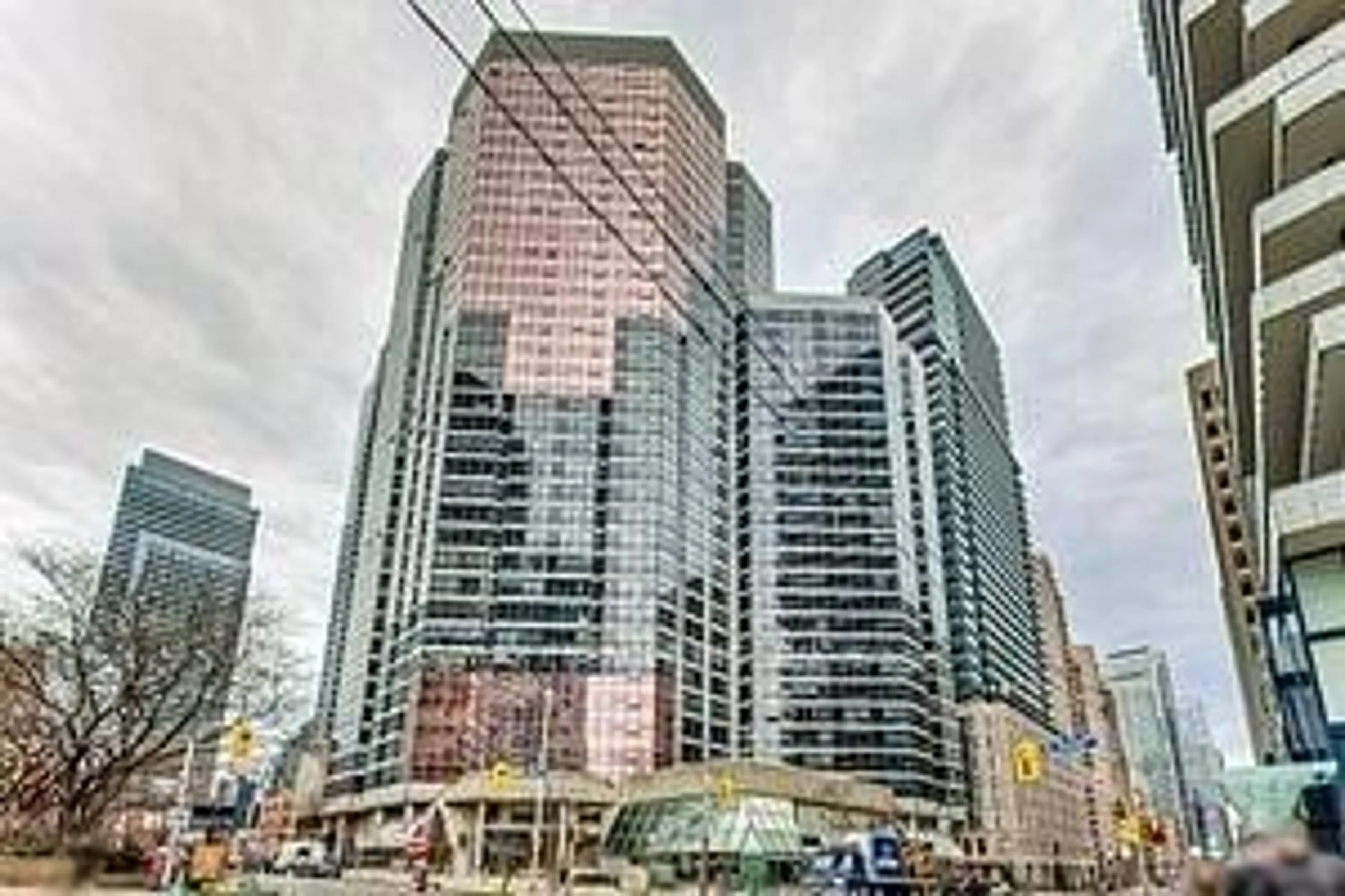 A pic from exterior of the house or condo for 1001 Bay St #2908, Toronto Ontario M5S 3A6