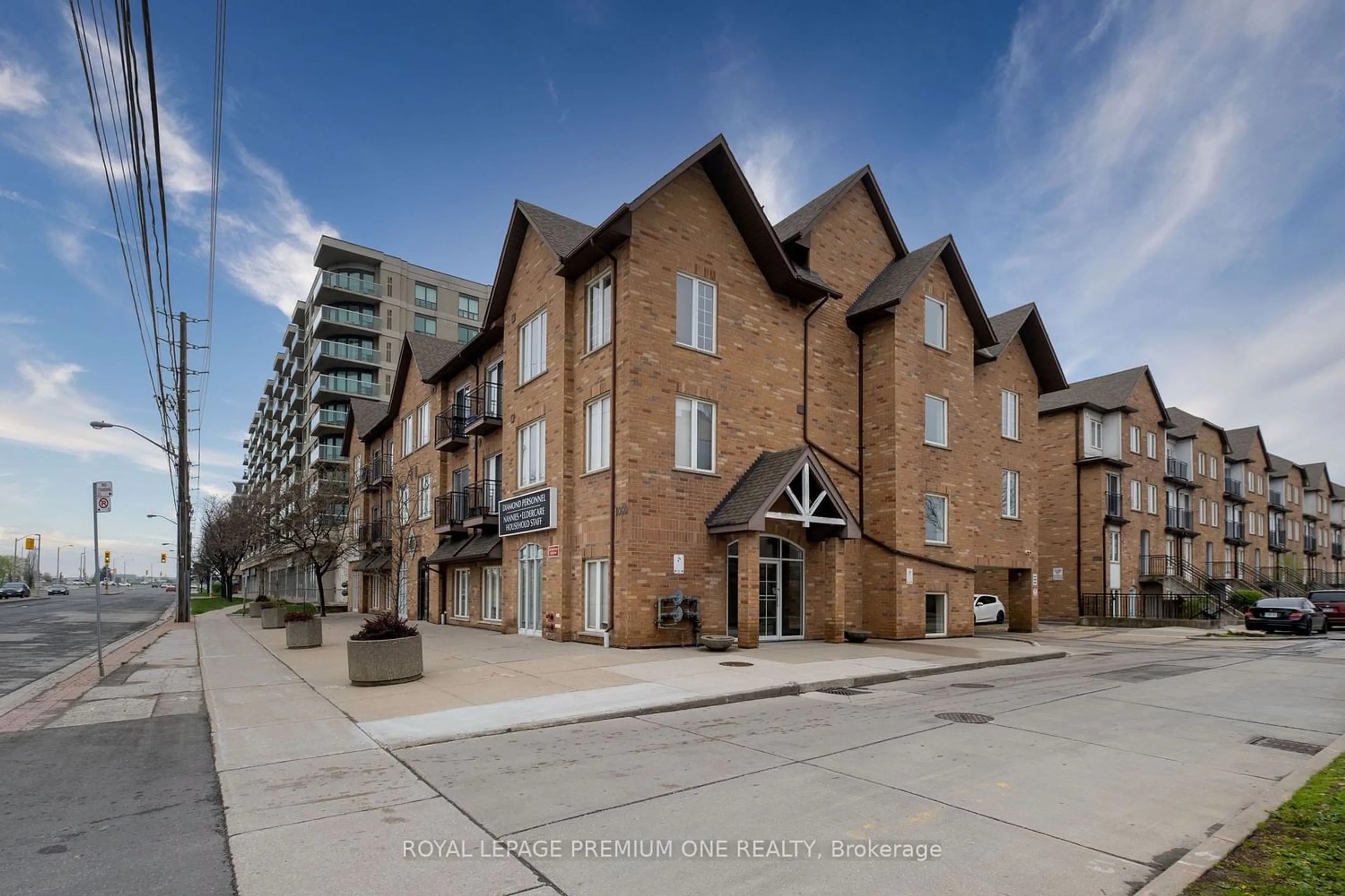 A pic from exterior of the house or condo for 1000 Sheppard Ave #308, Toronto Ontario M3H 2T6