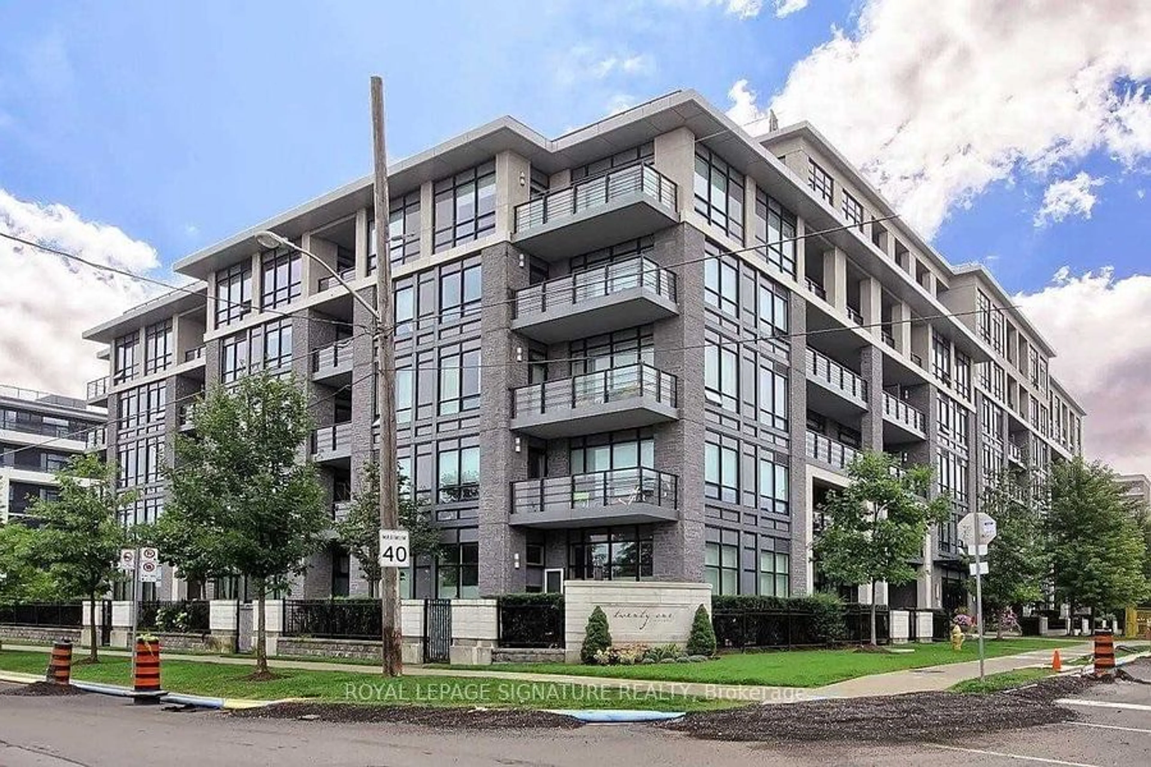 A pic from exterior of the house or condo for 21 Clairtrell Rd #403, Toronto Ontario M2N 5J7